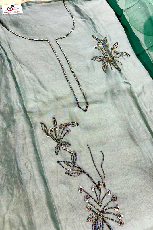 EMBROIDERED ELEGANCE COLLECTION | 889