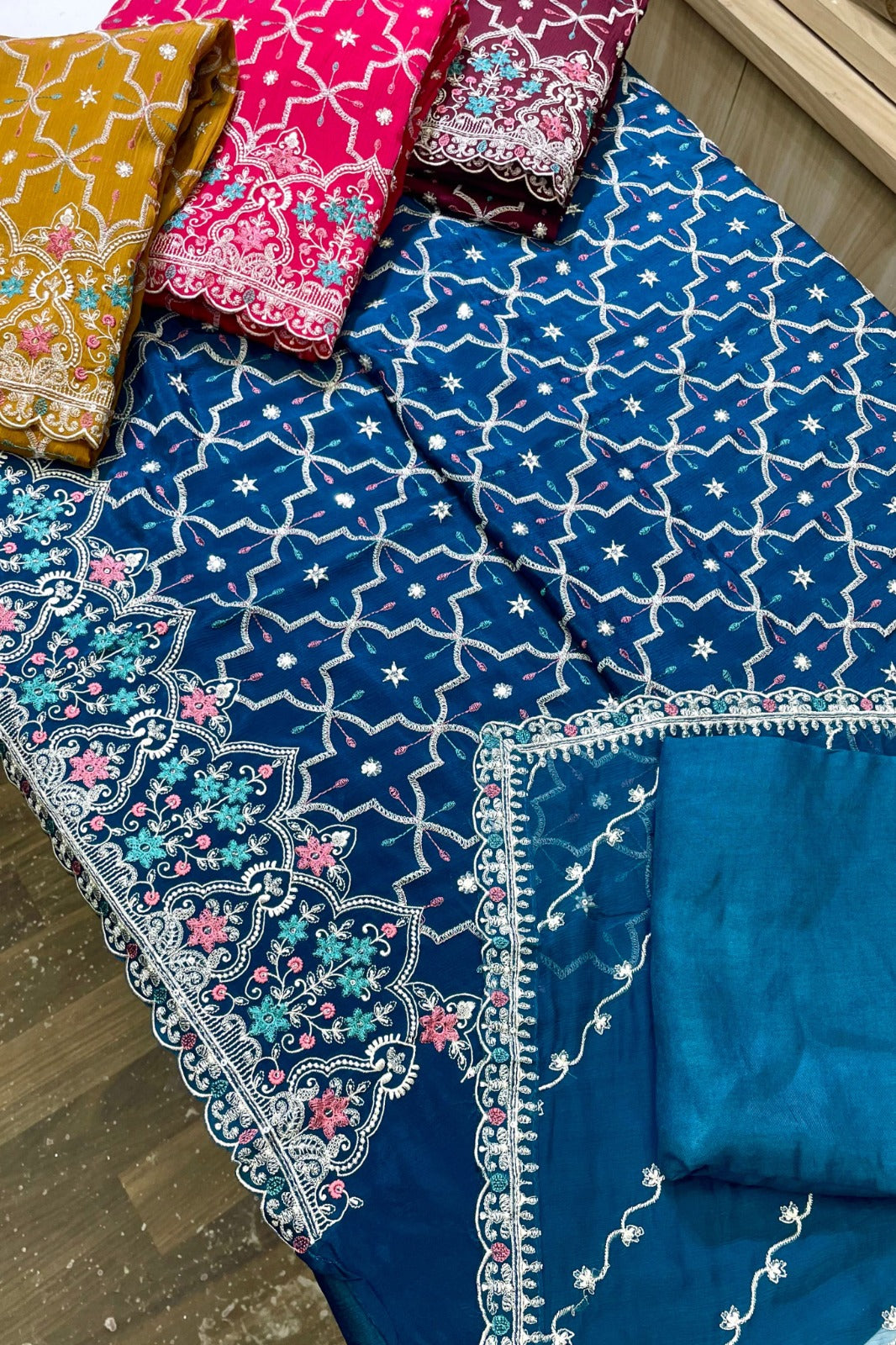 Royal Embroidered Elegance Set