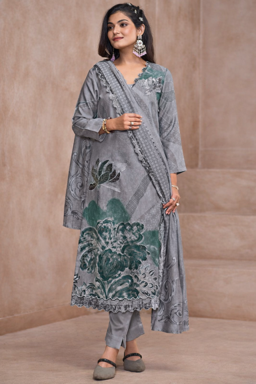 Luxury Embroidered Set | 810