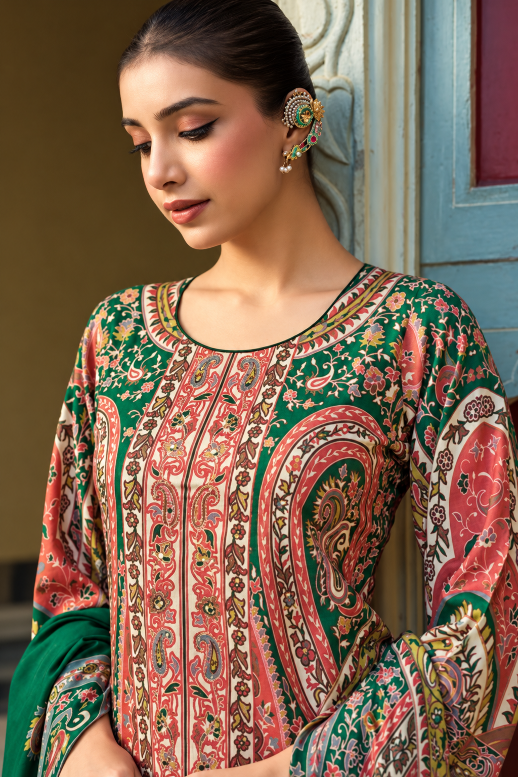 Royal Kashmiri Art Ensemble | 3104
