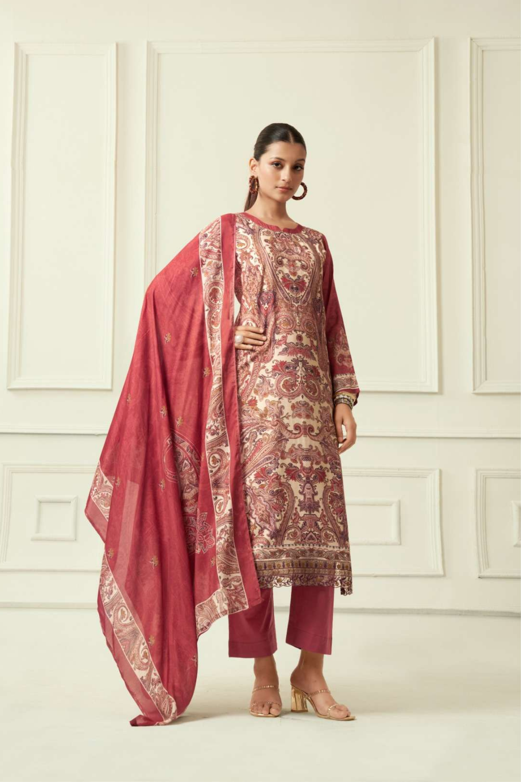 Elegance Royal Muslin Suit