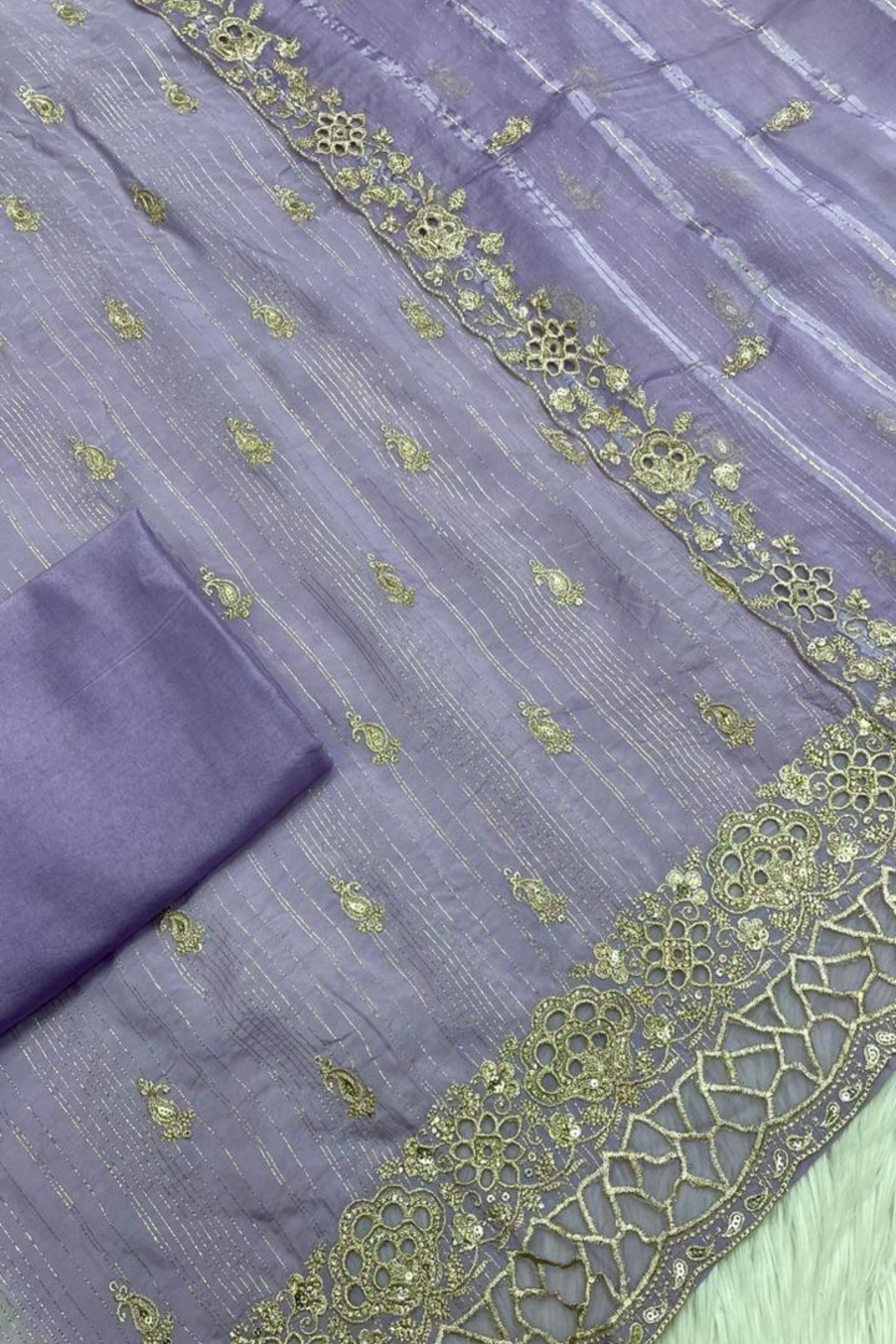 Classic Embroidered perfection | 203