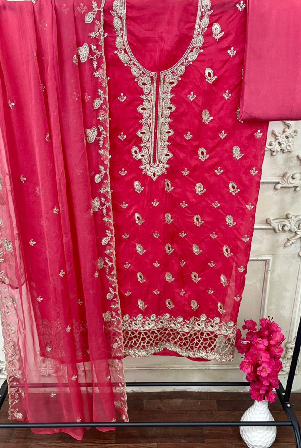 Regal Motif Silk Perfection | 2001