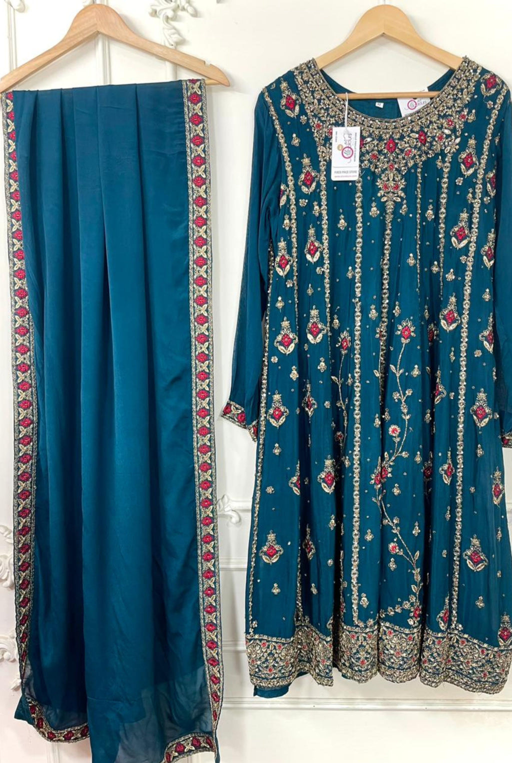 Traditional Luxury Embroidery | 6602