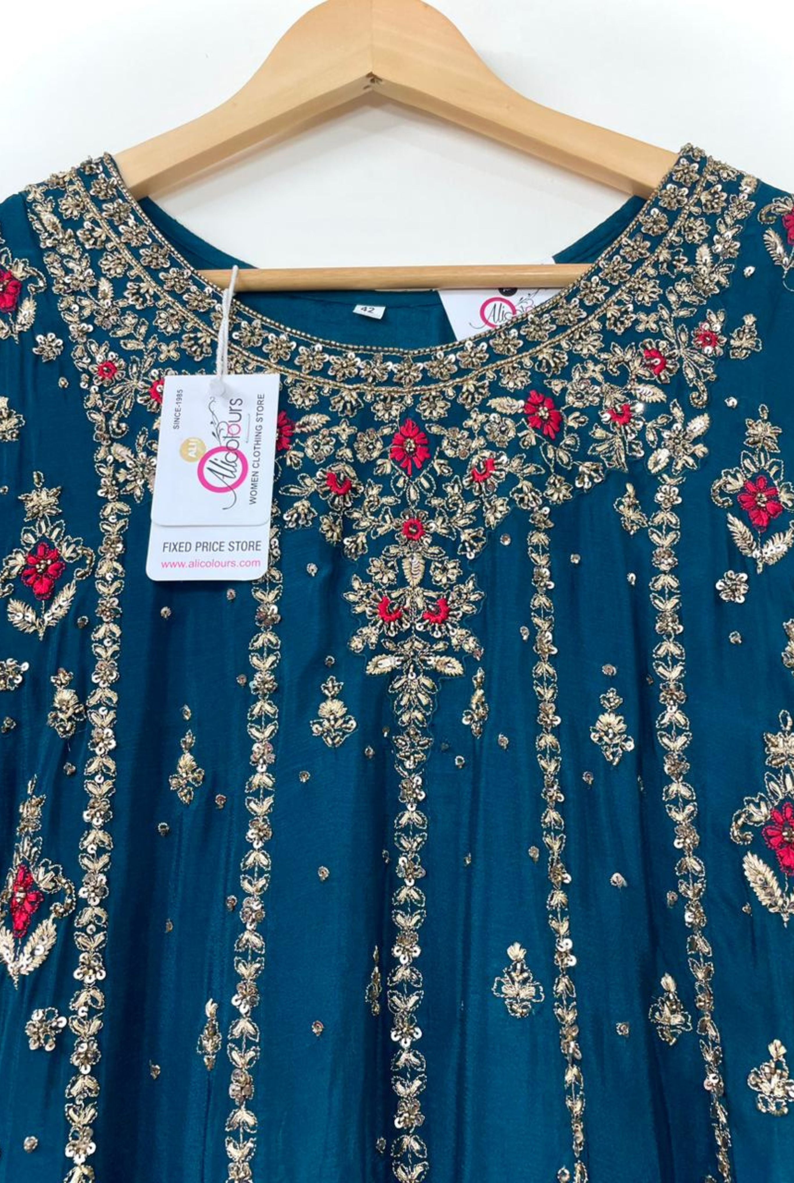 Traditional Luxury Embroidery | 6602