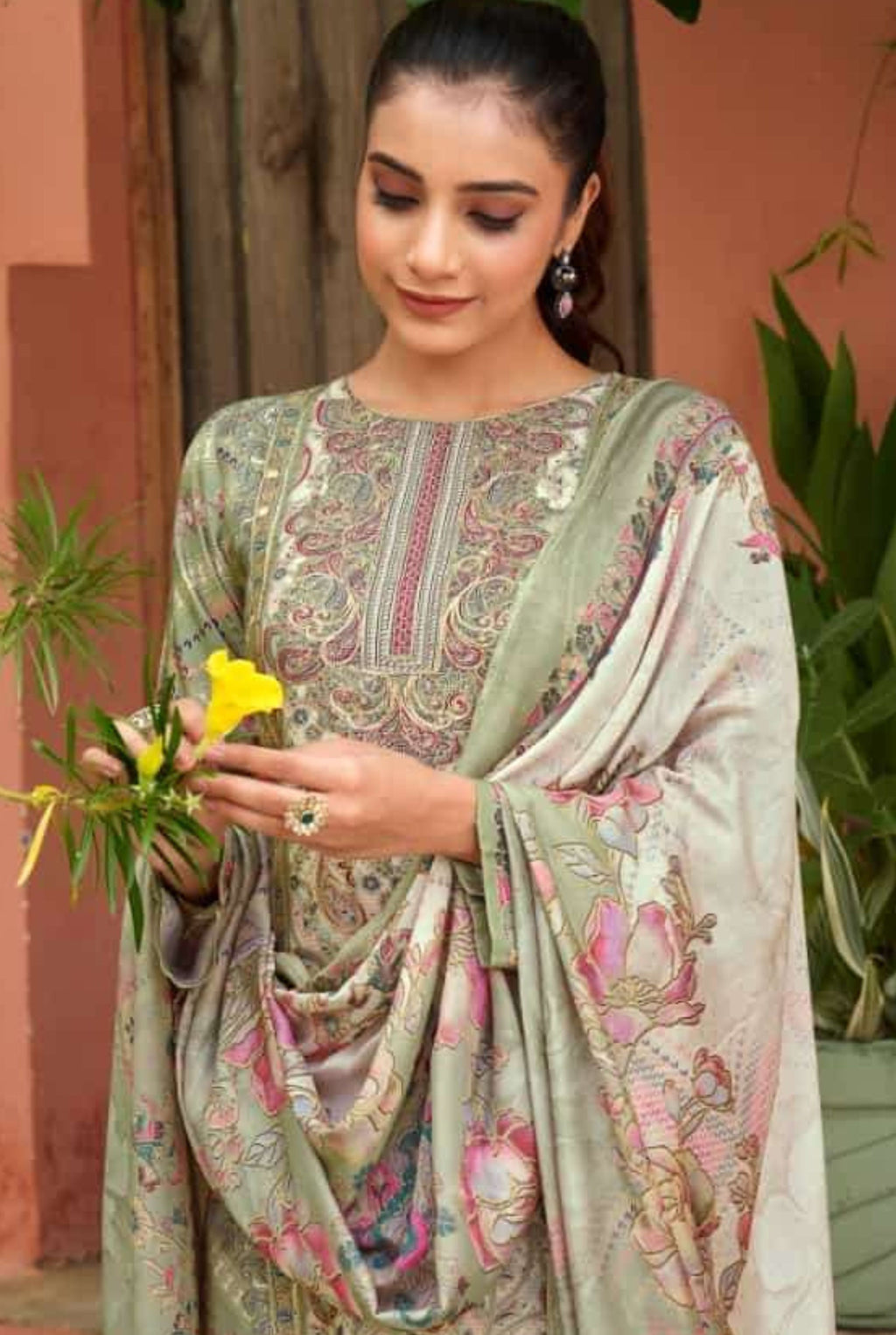 Vamika Muslin Edition | 1002