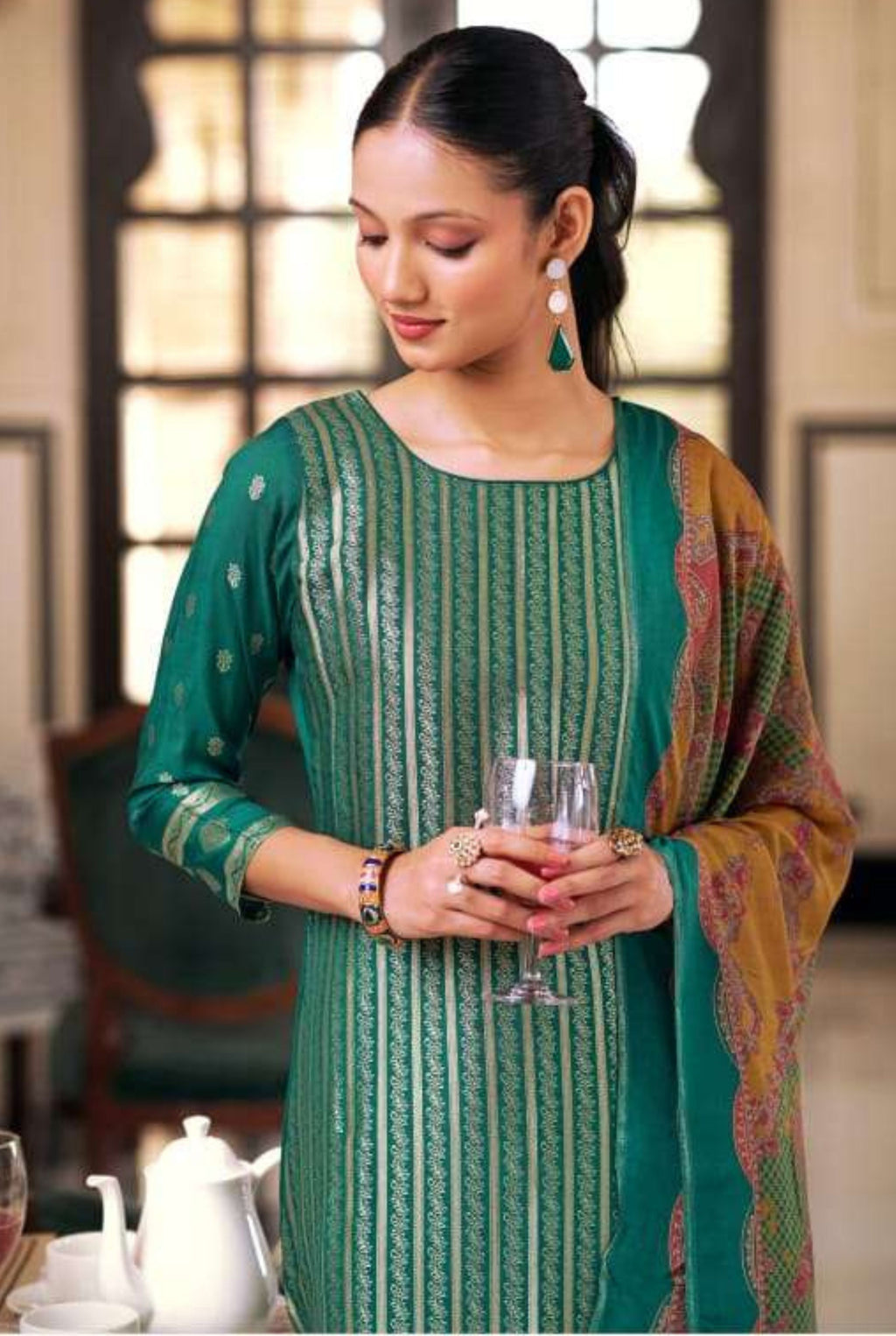 Classic Royal Perfection | 2714-B