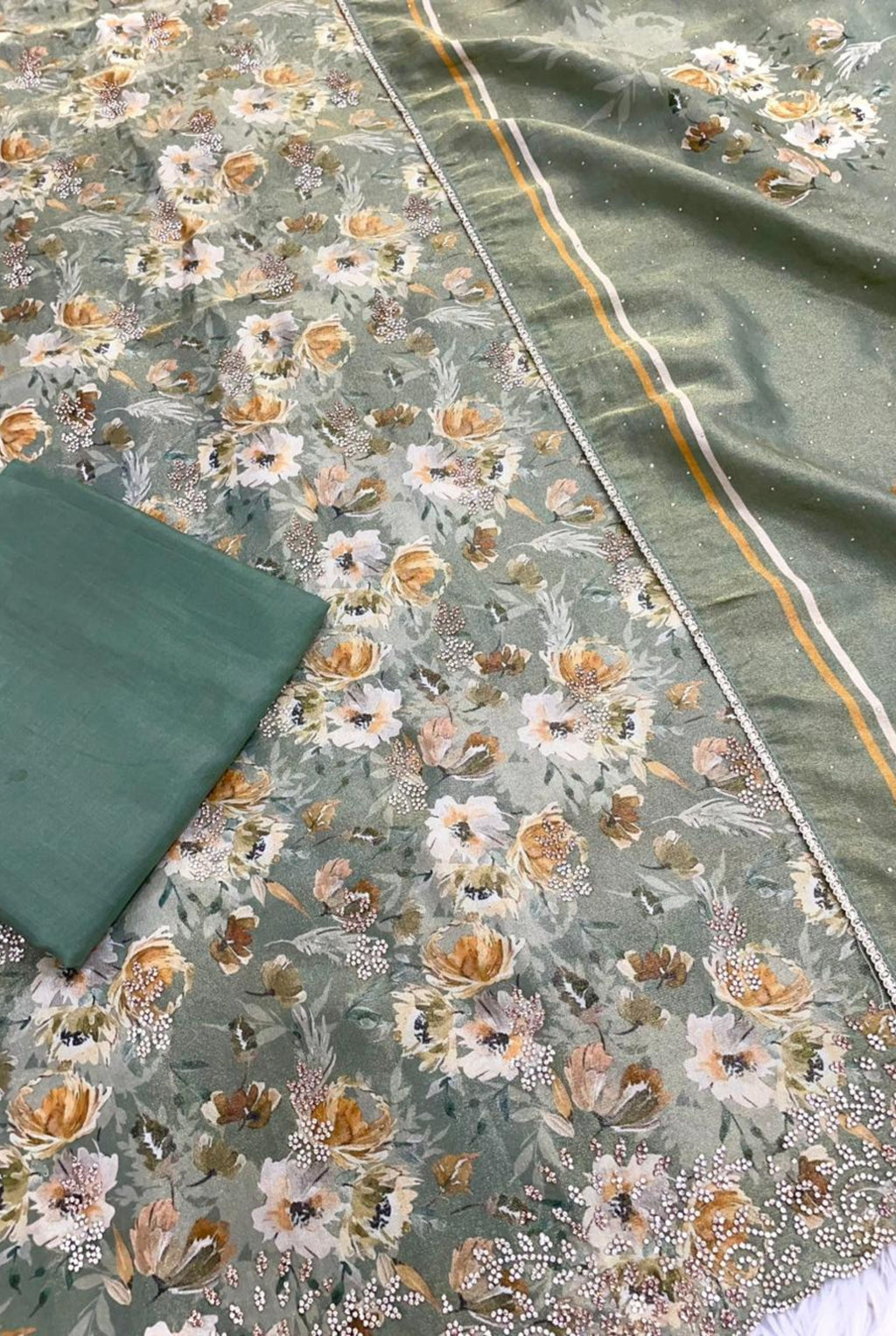 Luxury Embroidered Edition | 7501