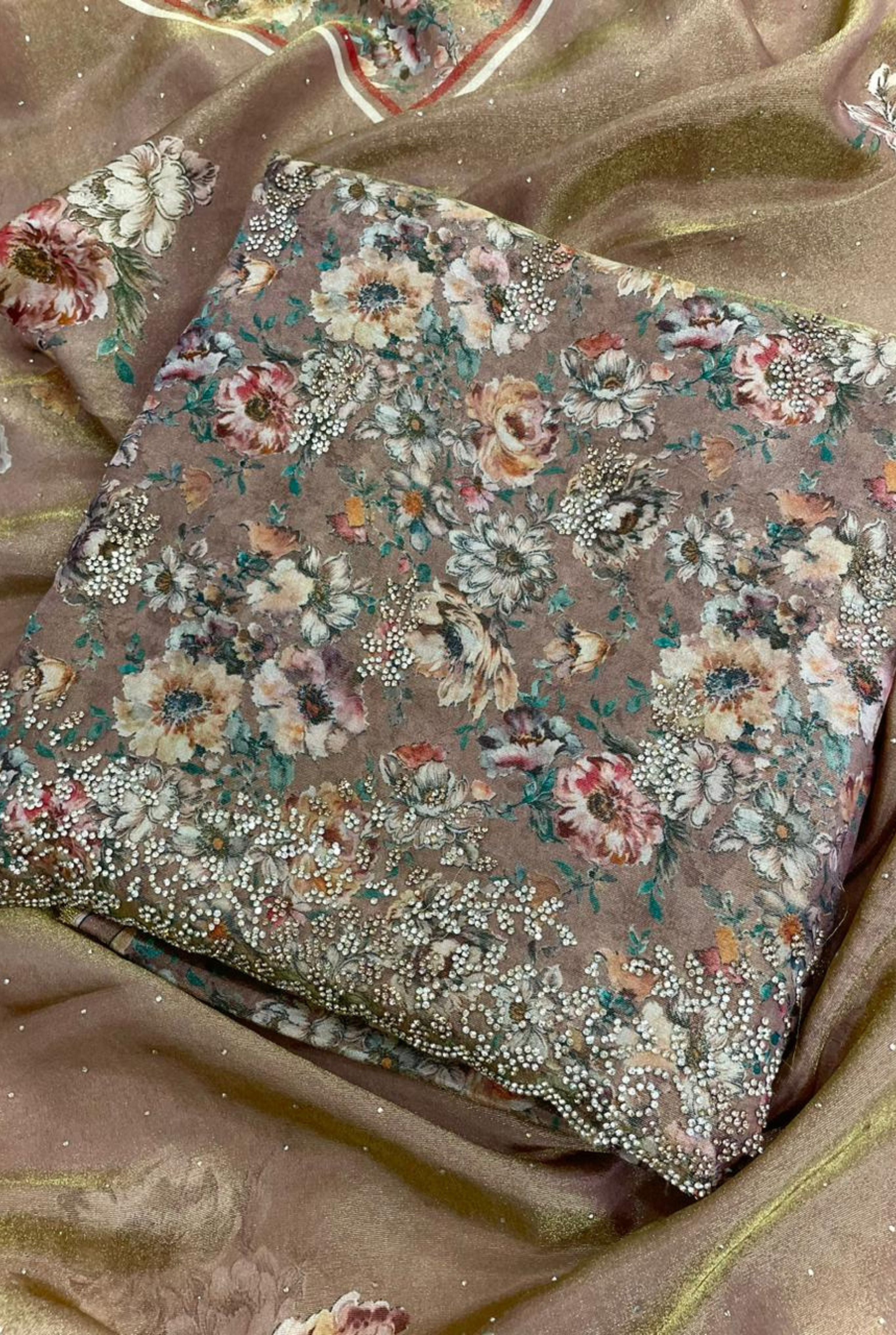 Luxury Embroidered Edition | 7501