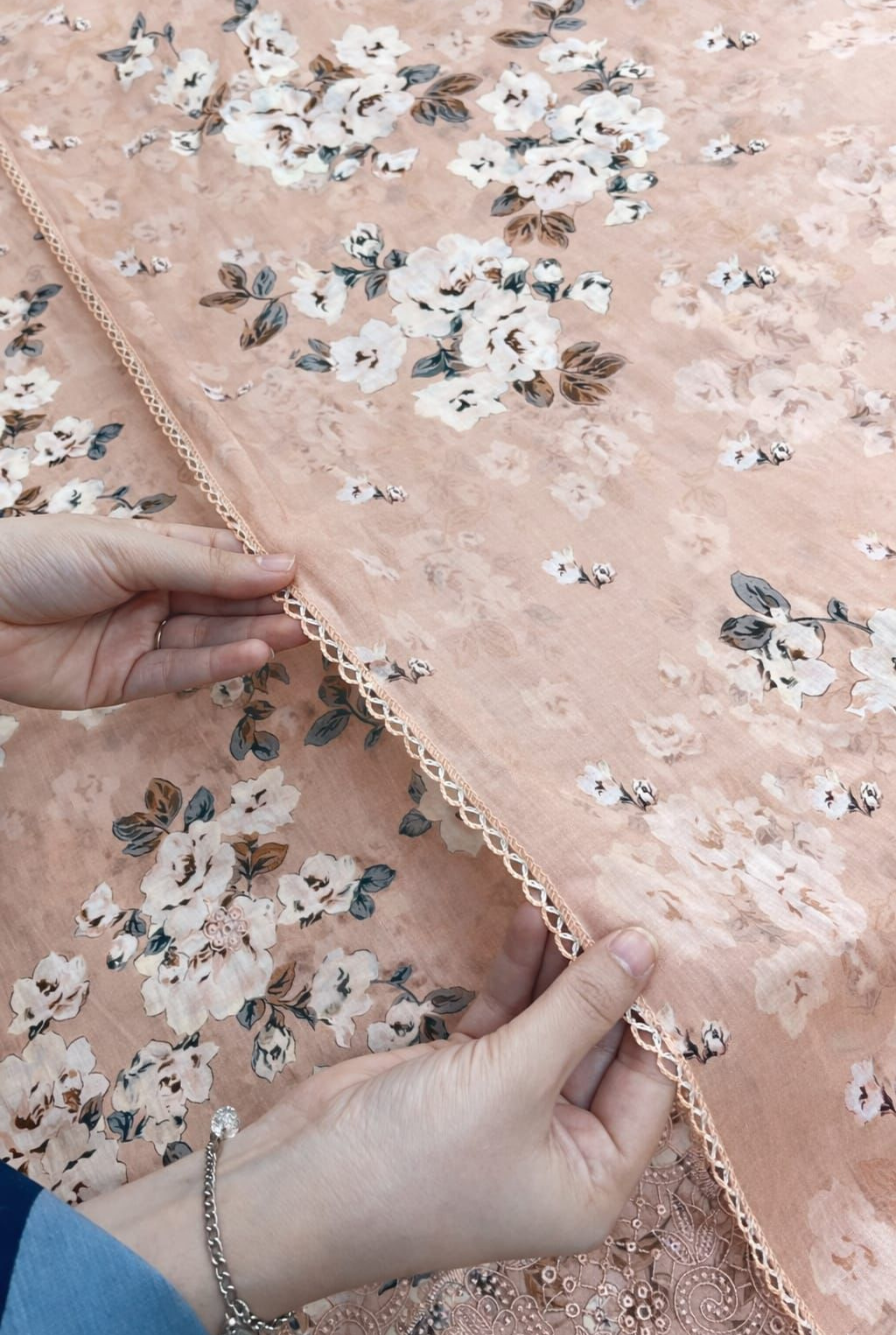 Elegant Floral Embroidered Suit | 6603