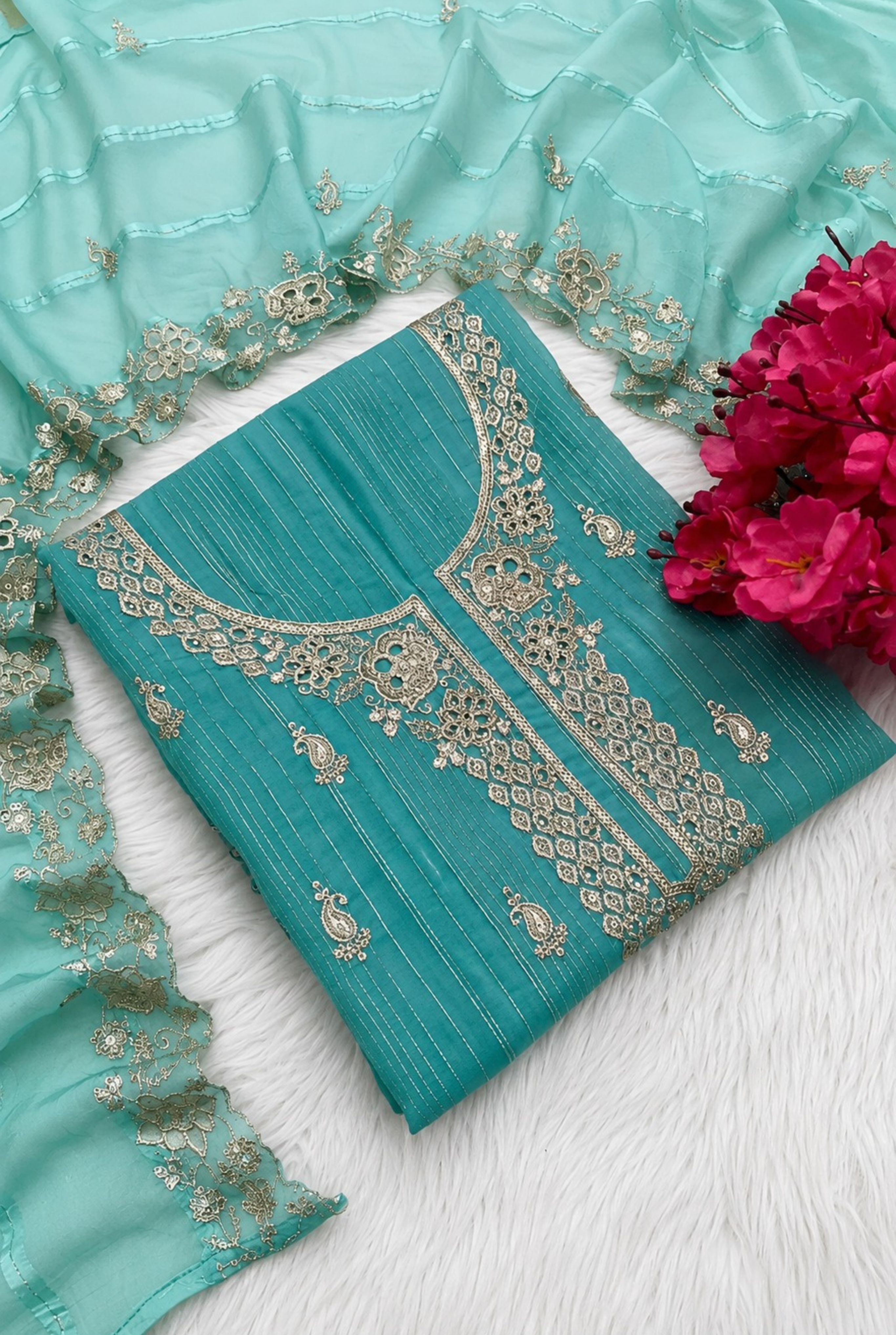 Classic Embroidered perfection | 204