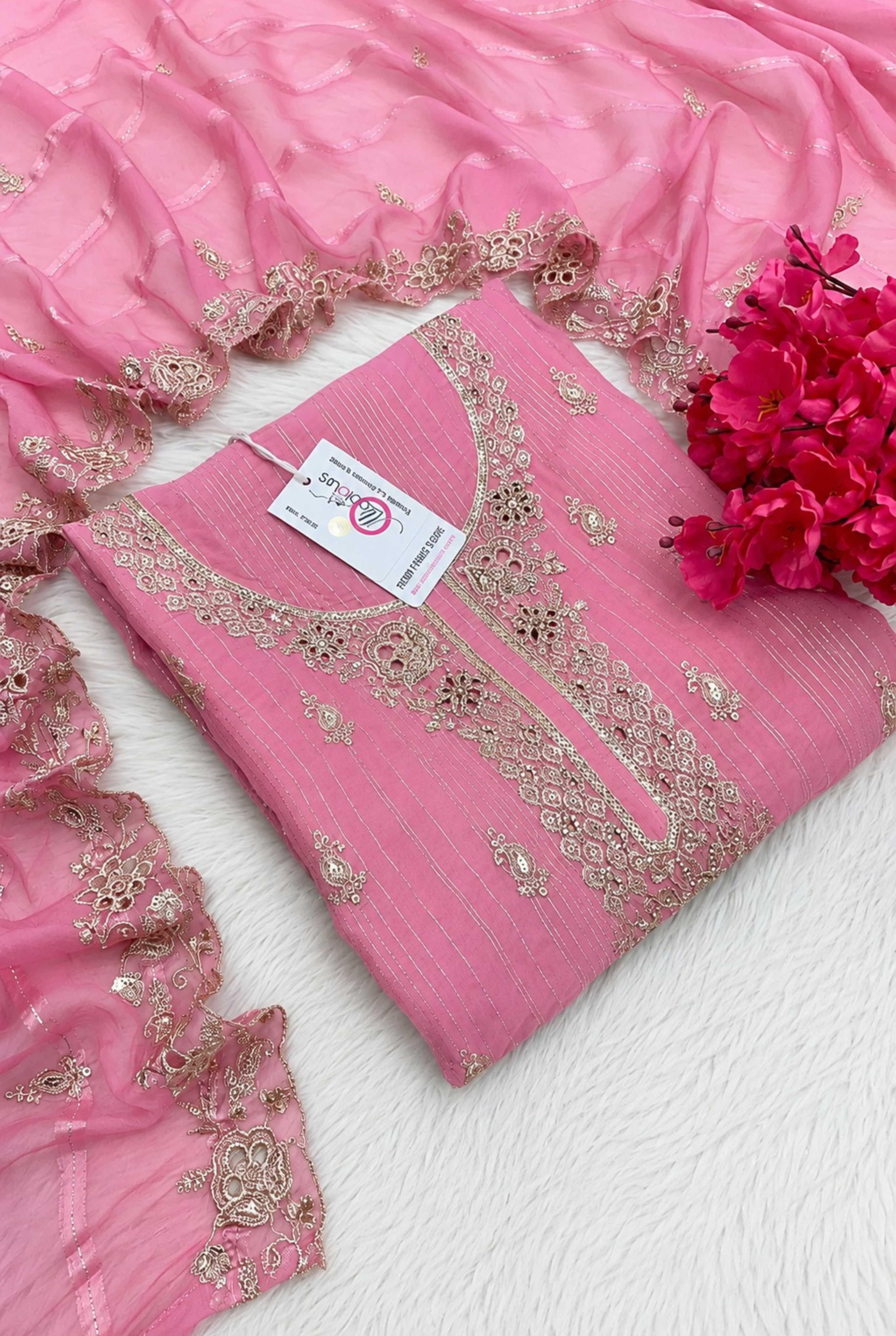 Classic Embroidered perfection | 201