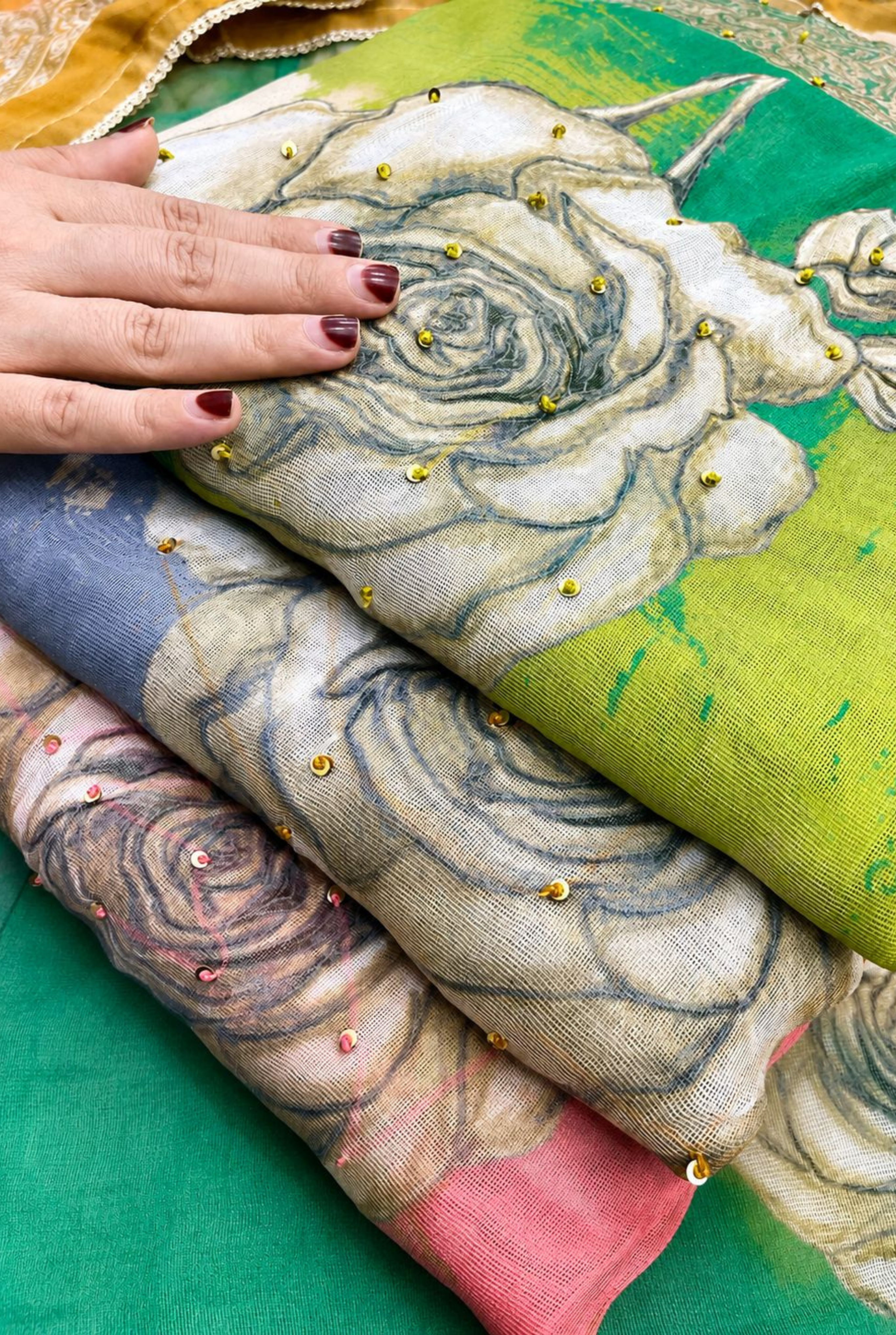 Graceful Burberry Silk Edition | 6601 - 6603