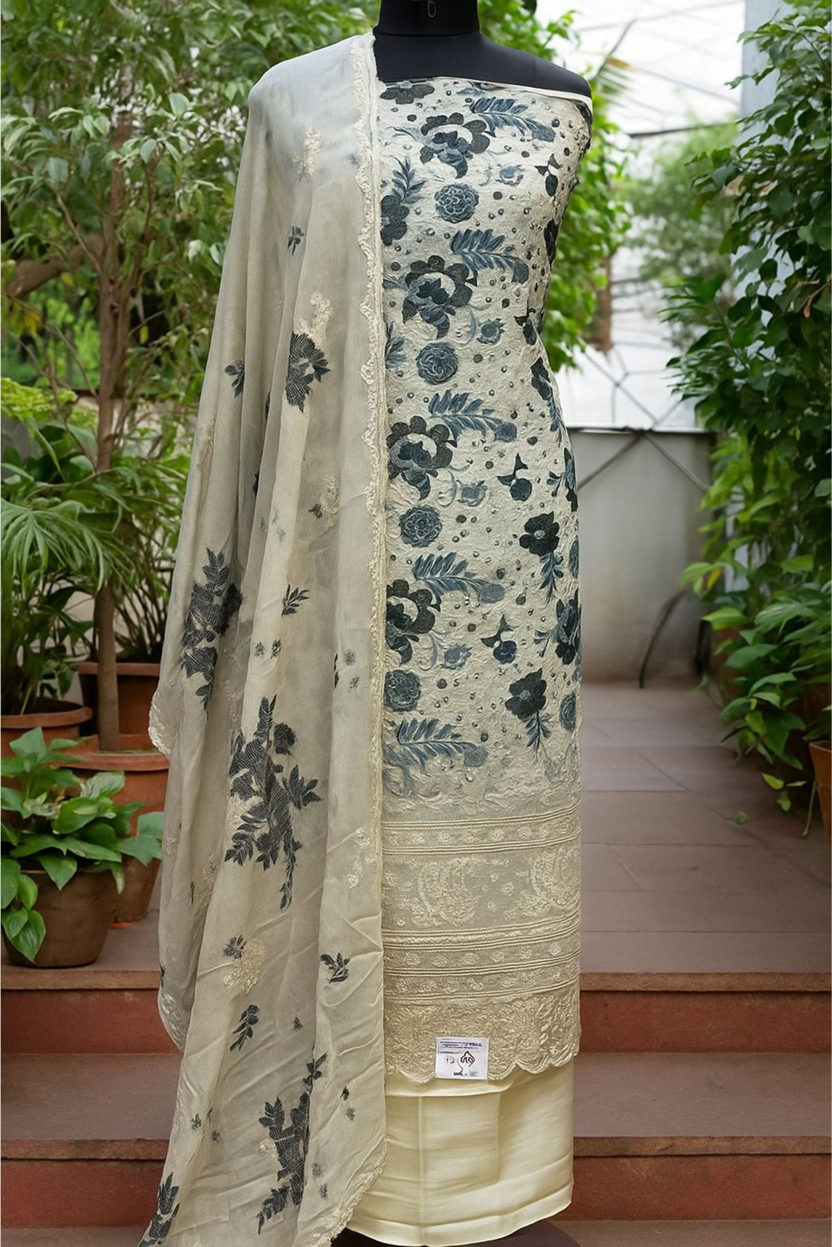 Monochrome Grace: Organza Edition