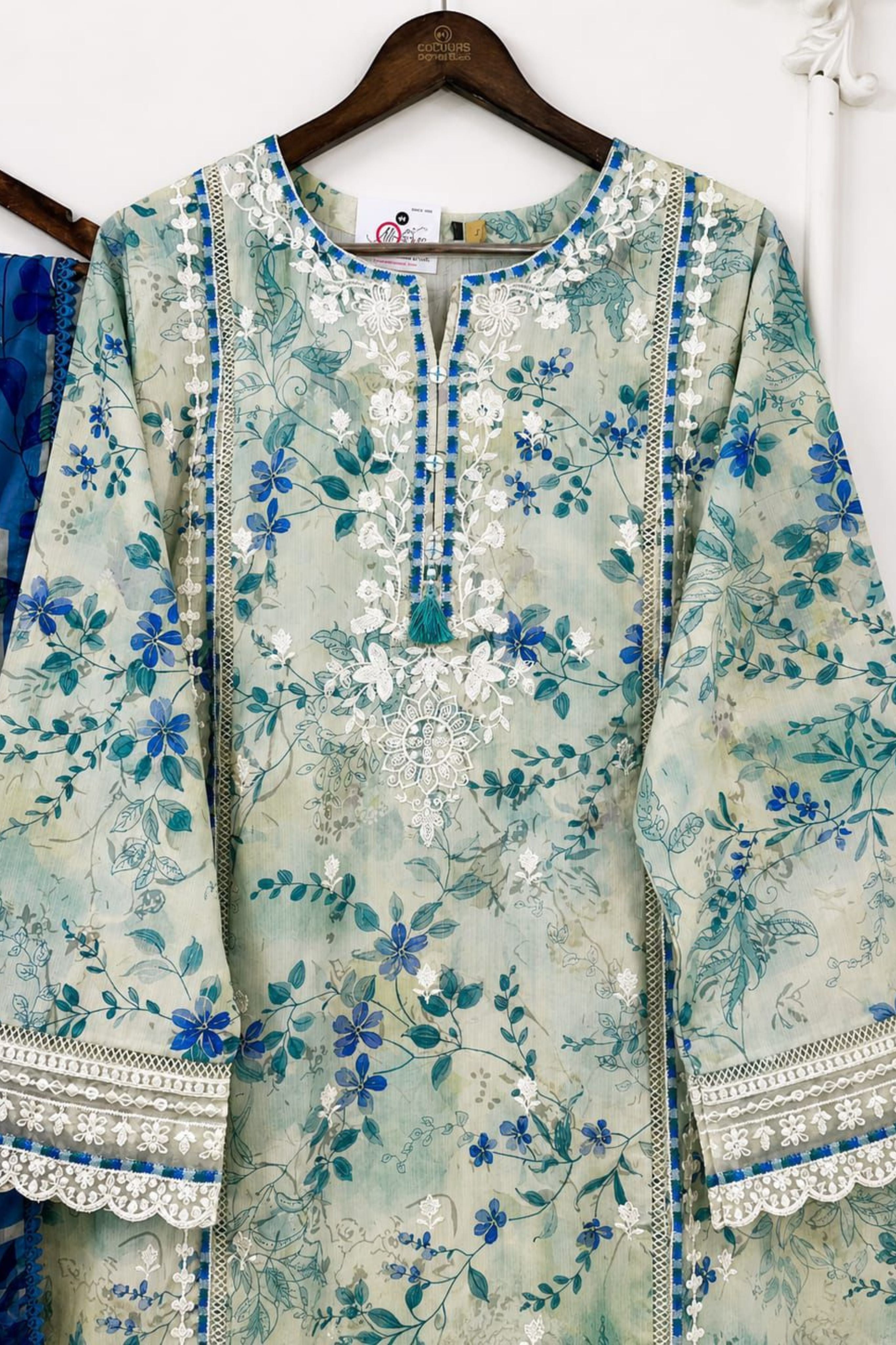The Luxurious Lawn Edit | 6502