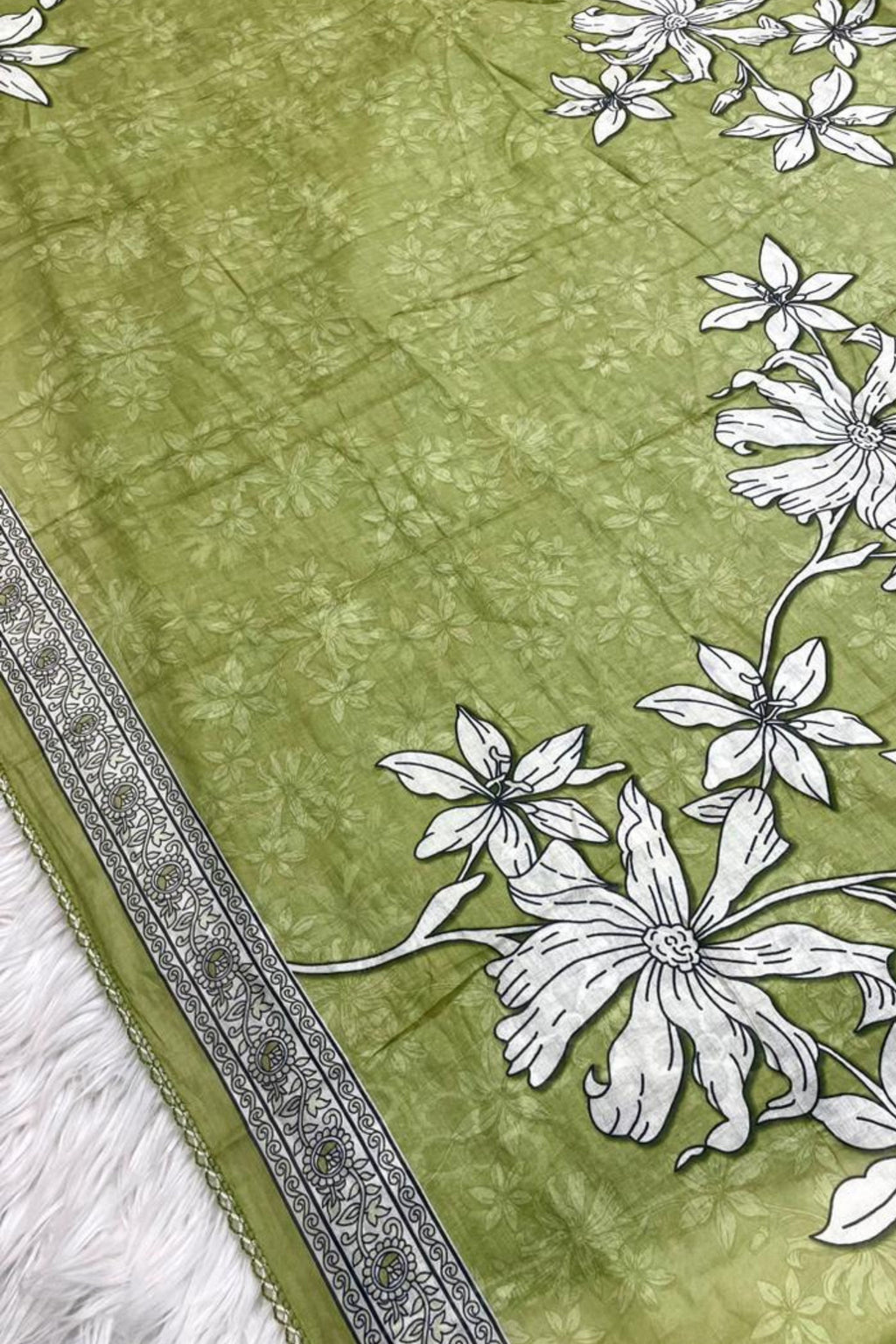 Floral Breeze Collection - 4402