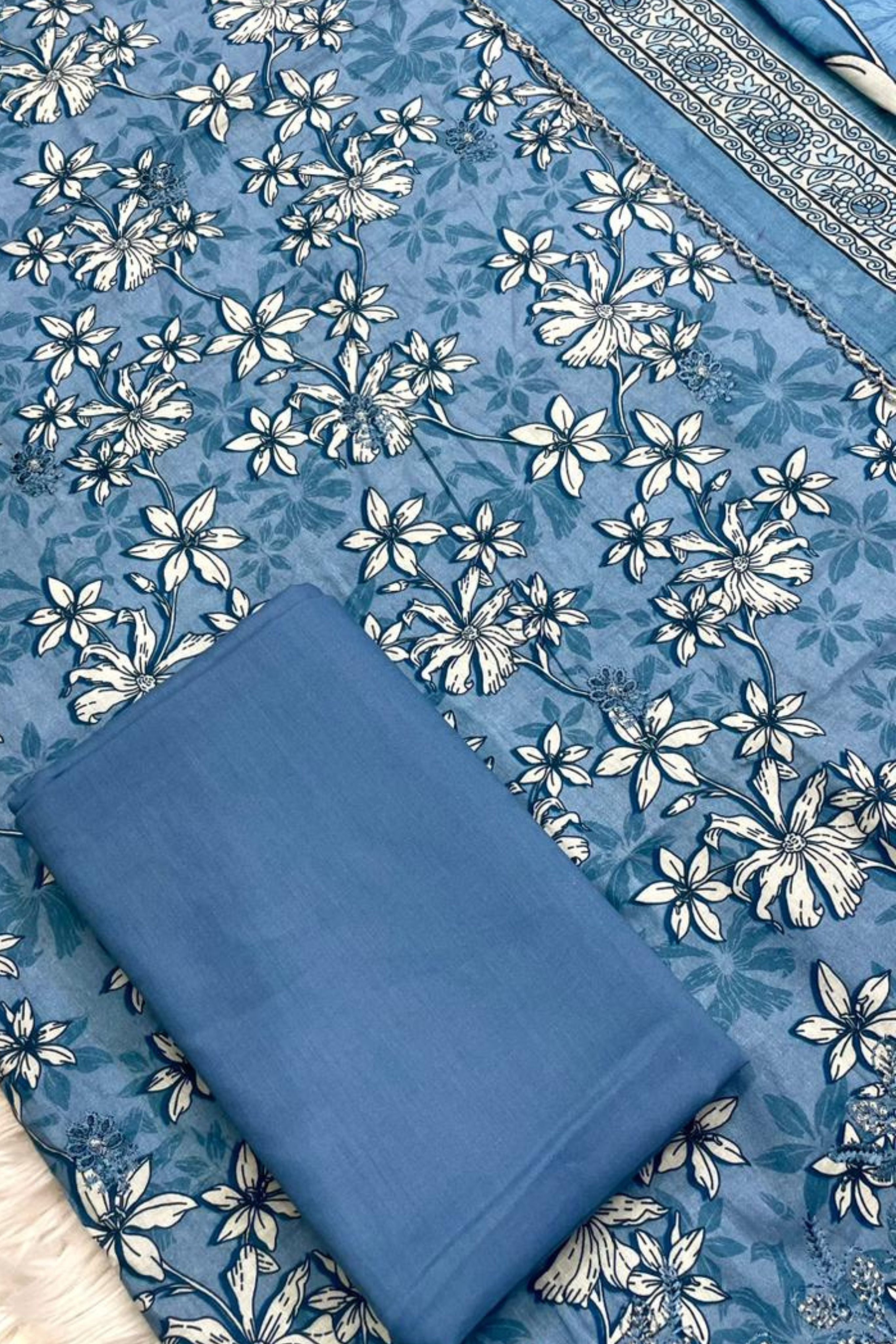 Floral Breeze Collection - 4401