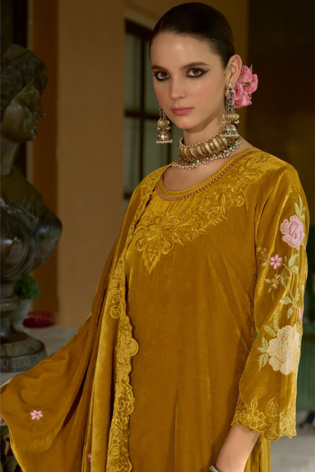 Eraya - Embroidered Velvet Design | 1001