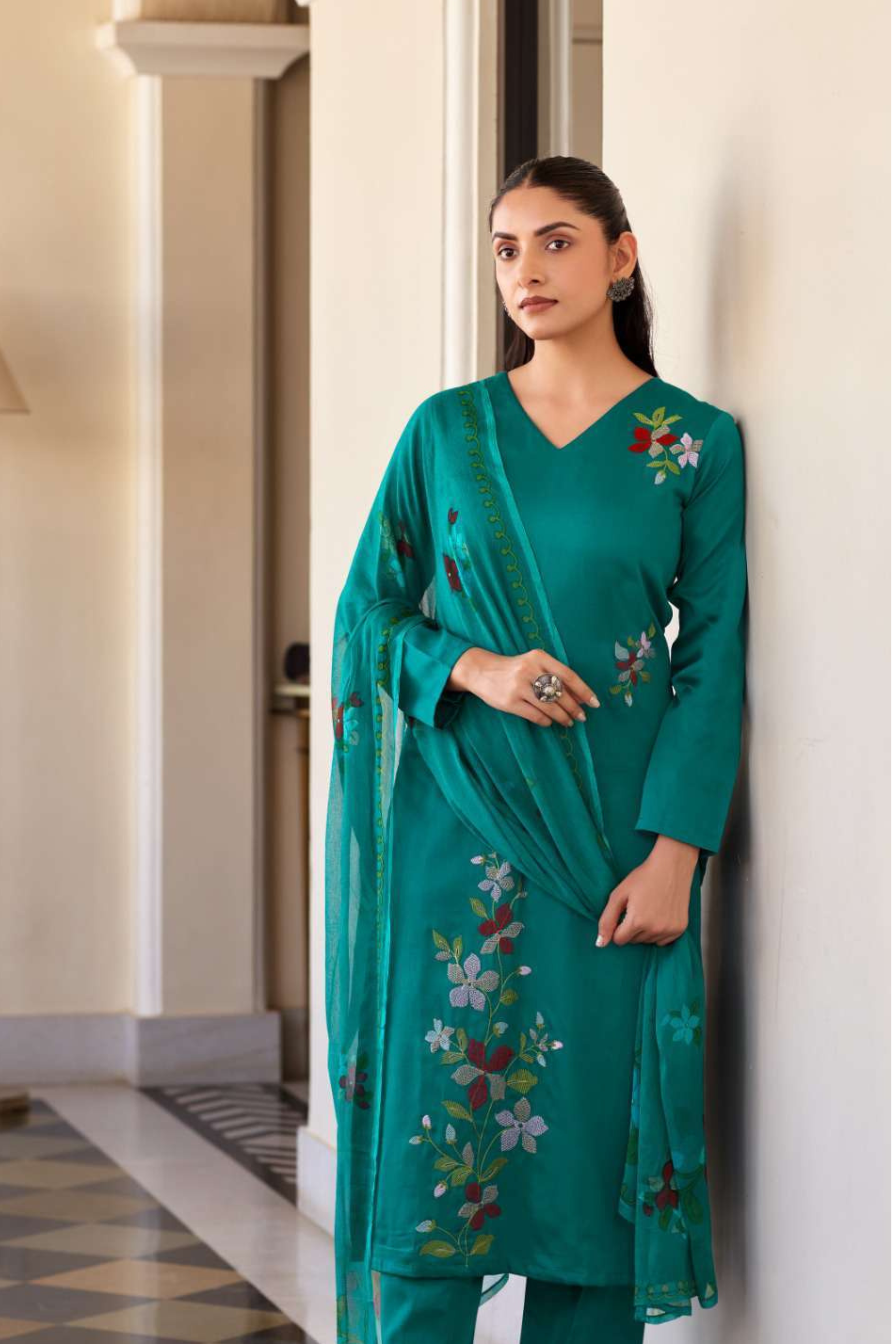 Embroidered Pashmina Edition