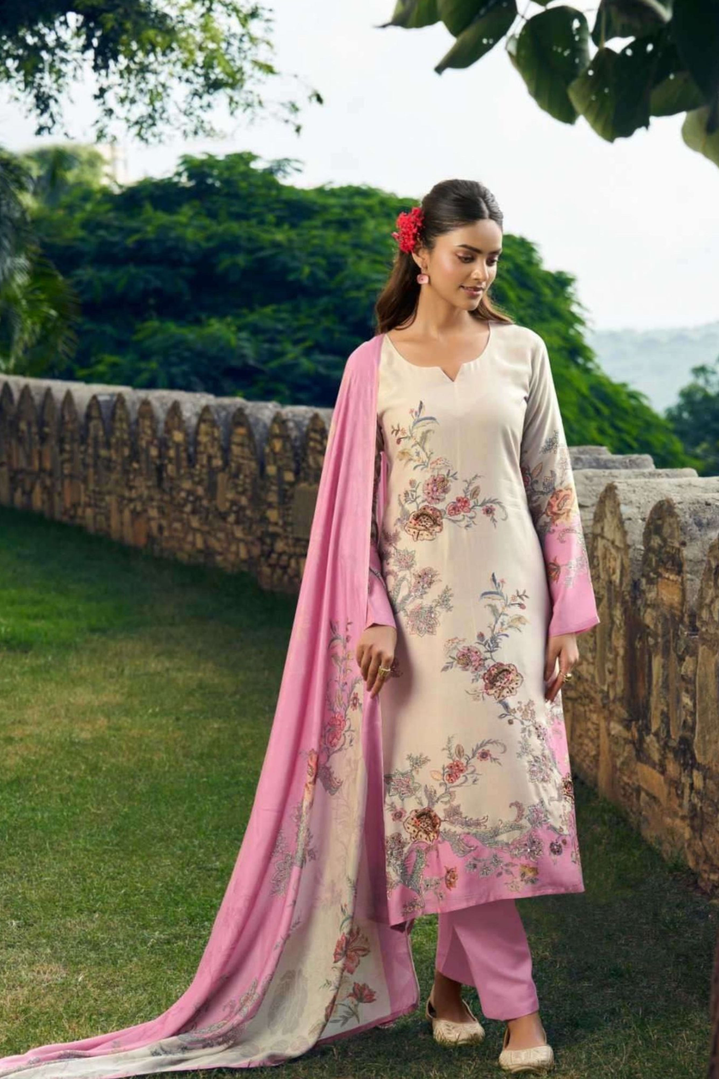 Graceful Designer Muslin Suit - 2404