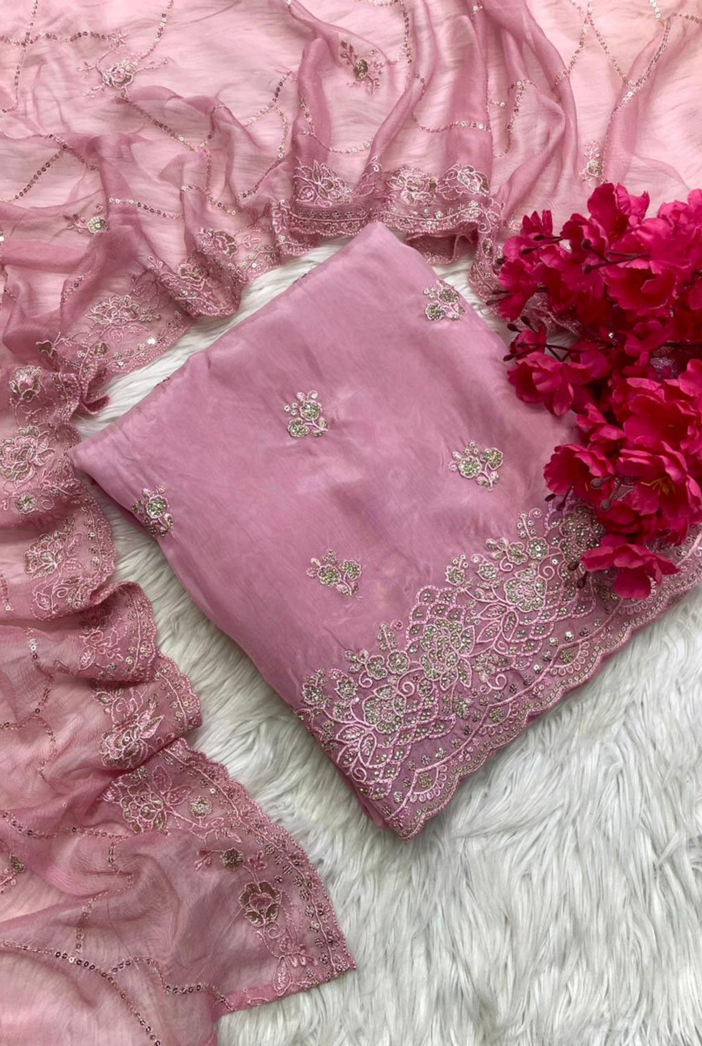 Royal Grace Embroidered Set | 1002