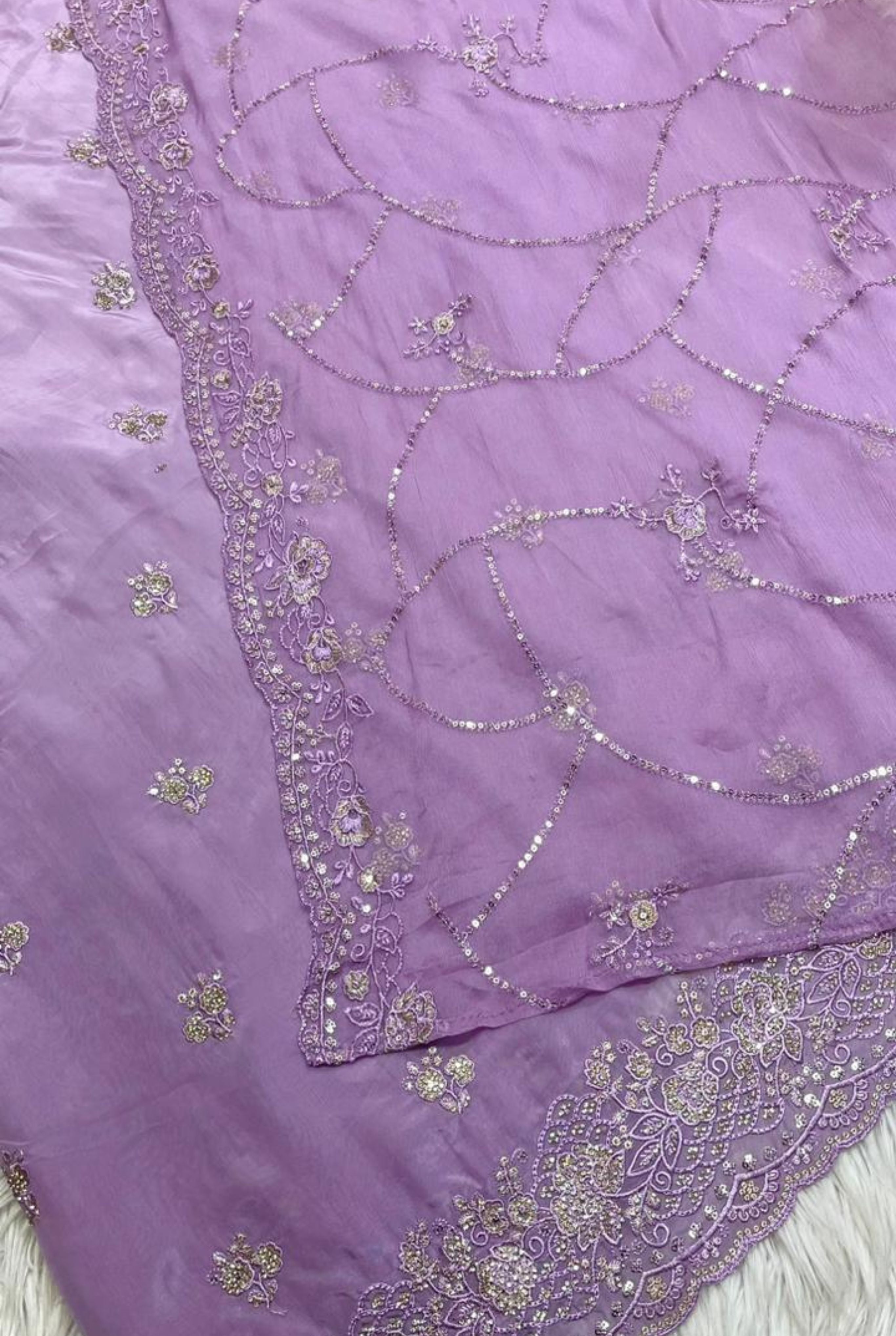 Royal Grace Embroidered Set | 1001