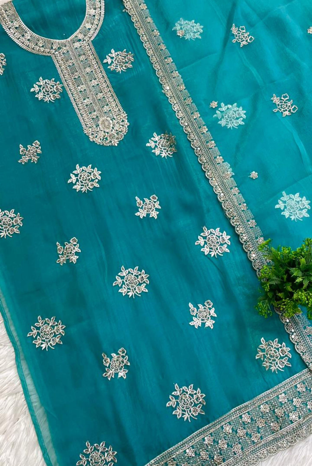 Supreme Organza Embellished Set | 202