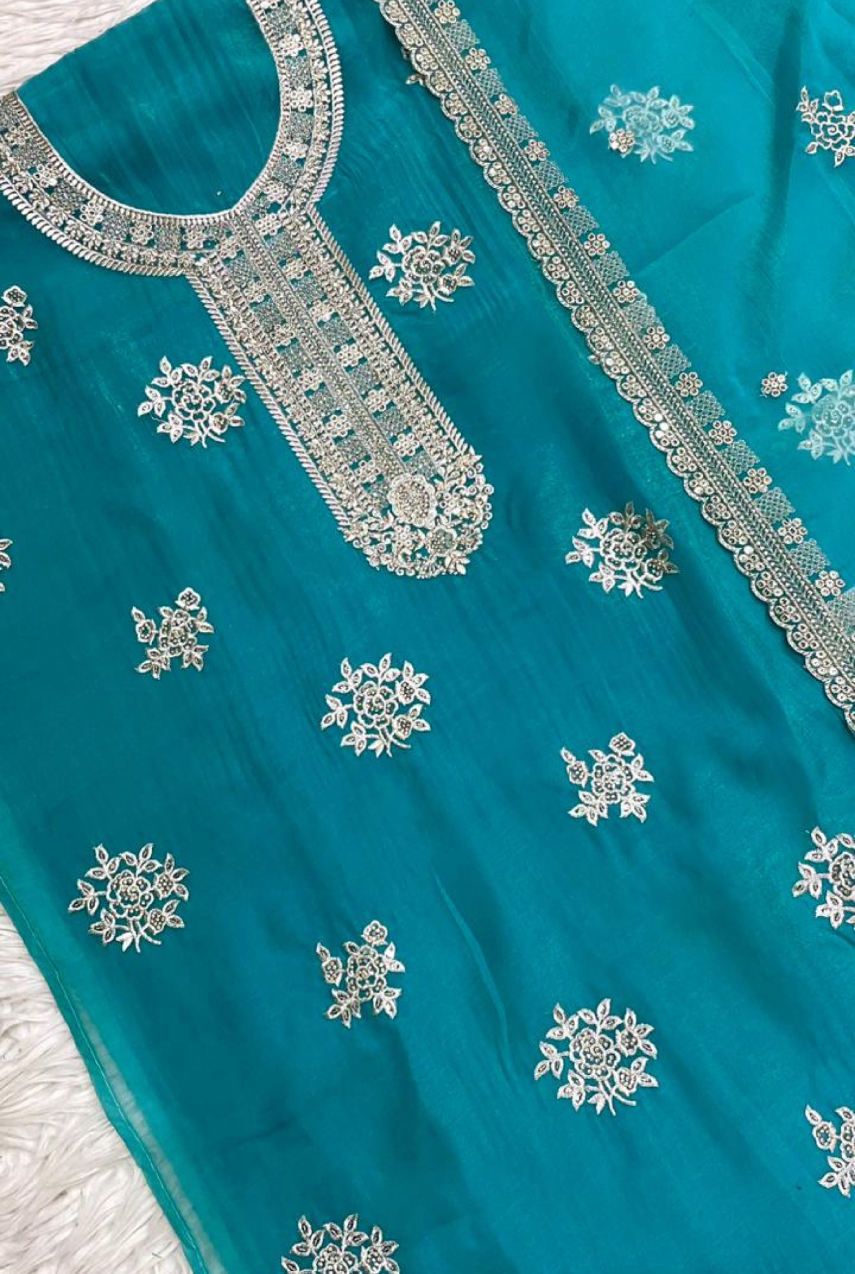 Supreme Organza Embellished Set | 202