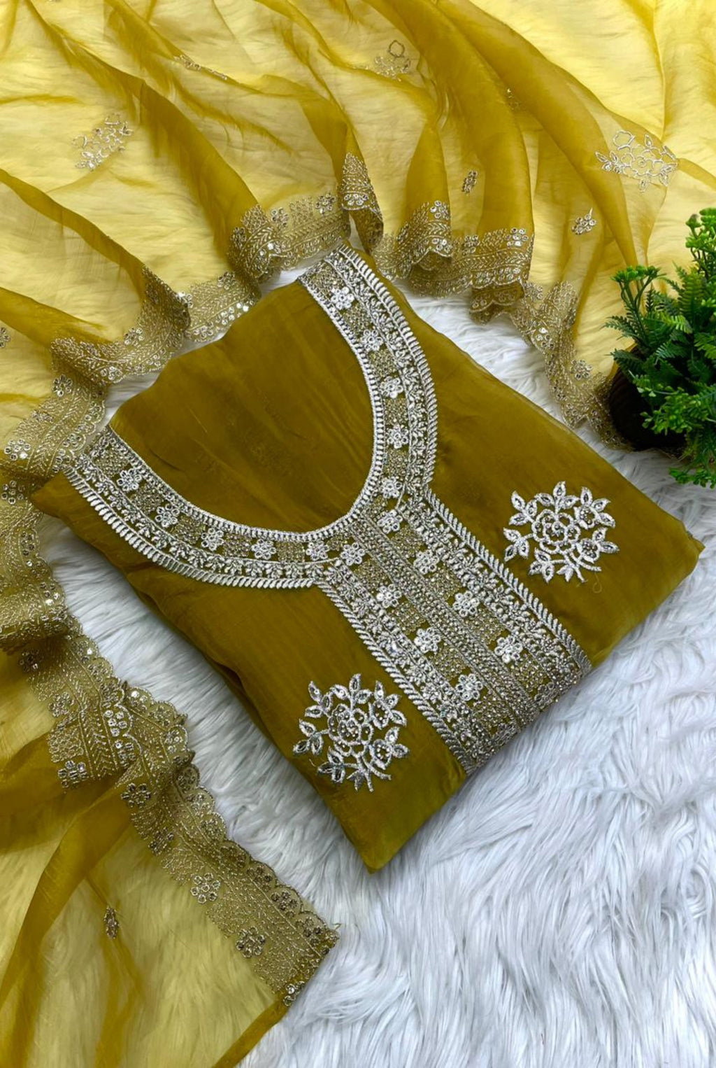 Supreme Organza Embellished Set | 203