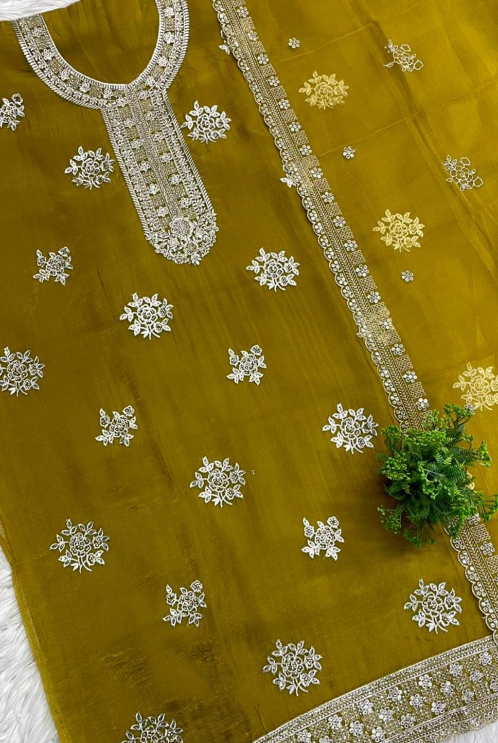 Supreme Organza Embellished Set | 203