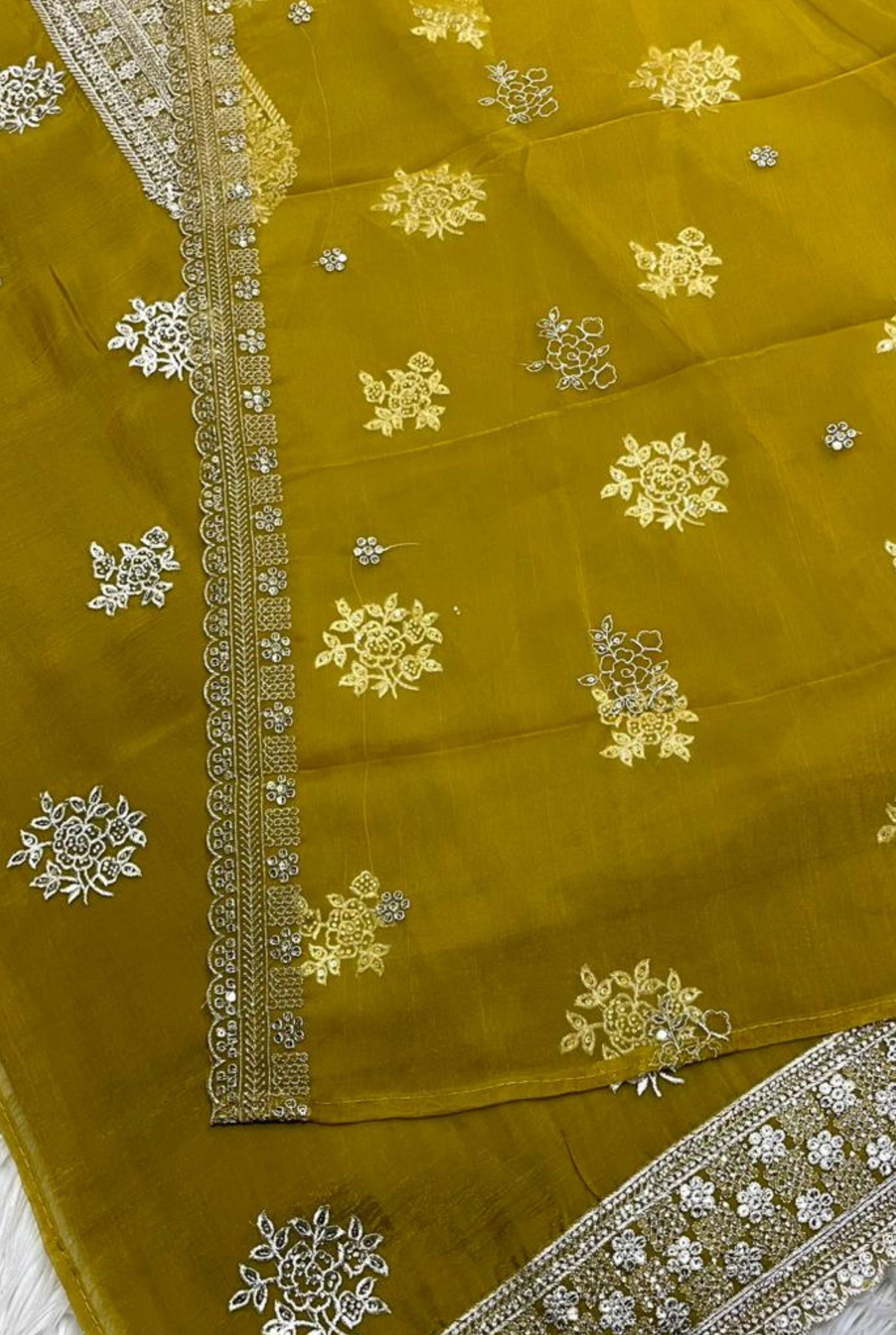 Supreme Organza Embellished Set | 203