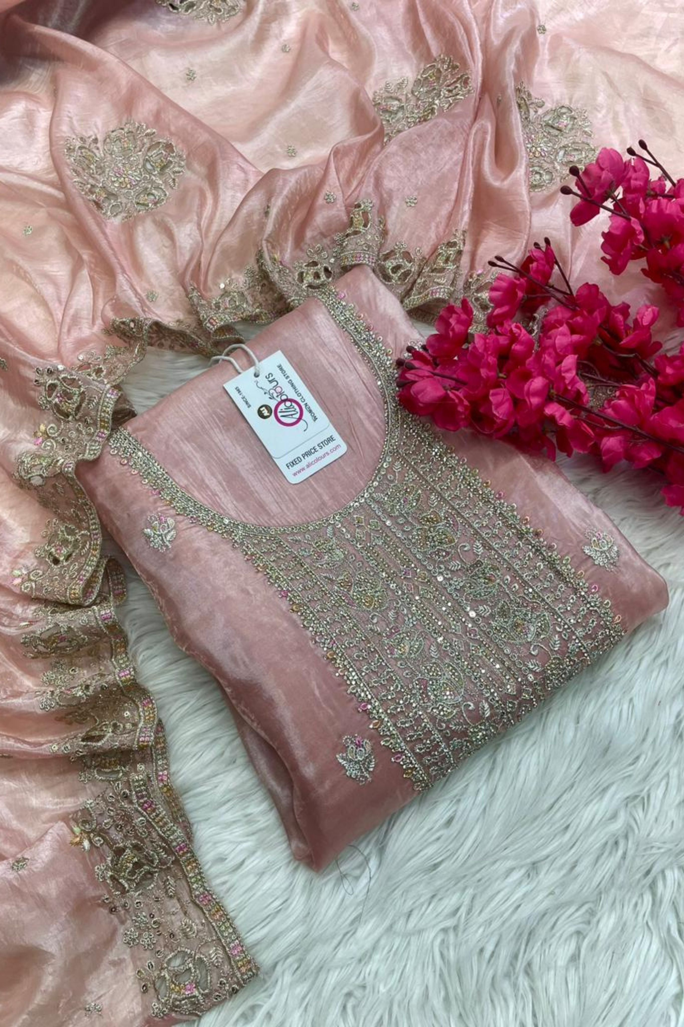 Delicate Embroidery Essence | 2002