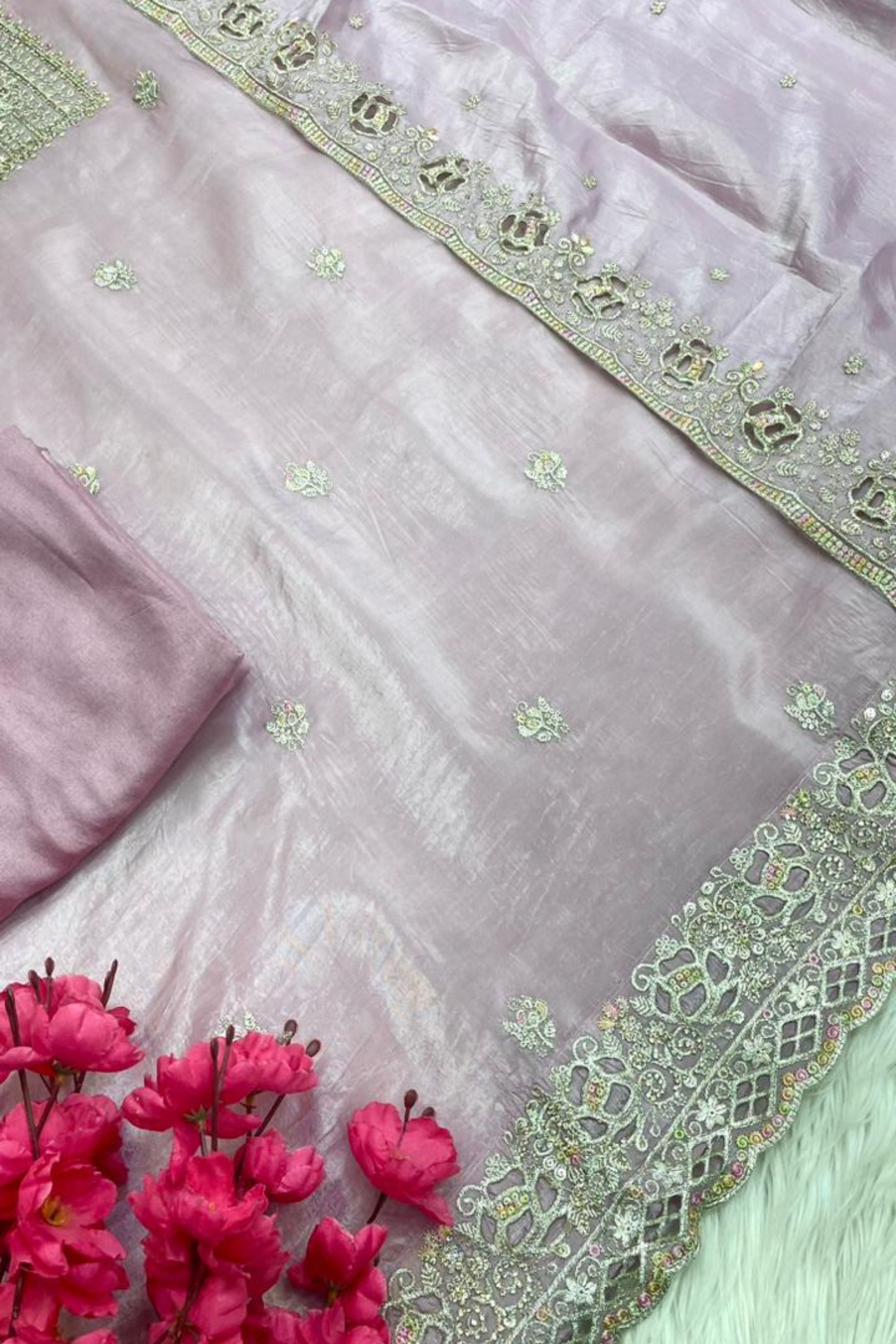 Delicate Embroidery Essence | 2003