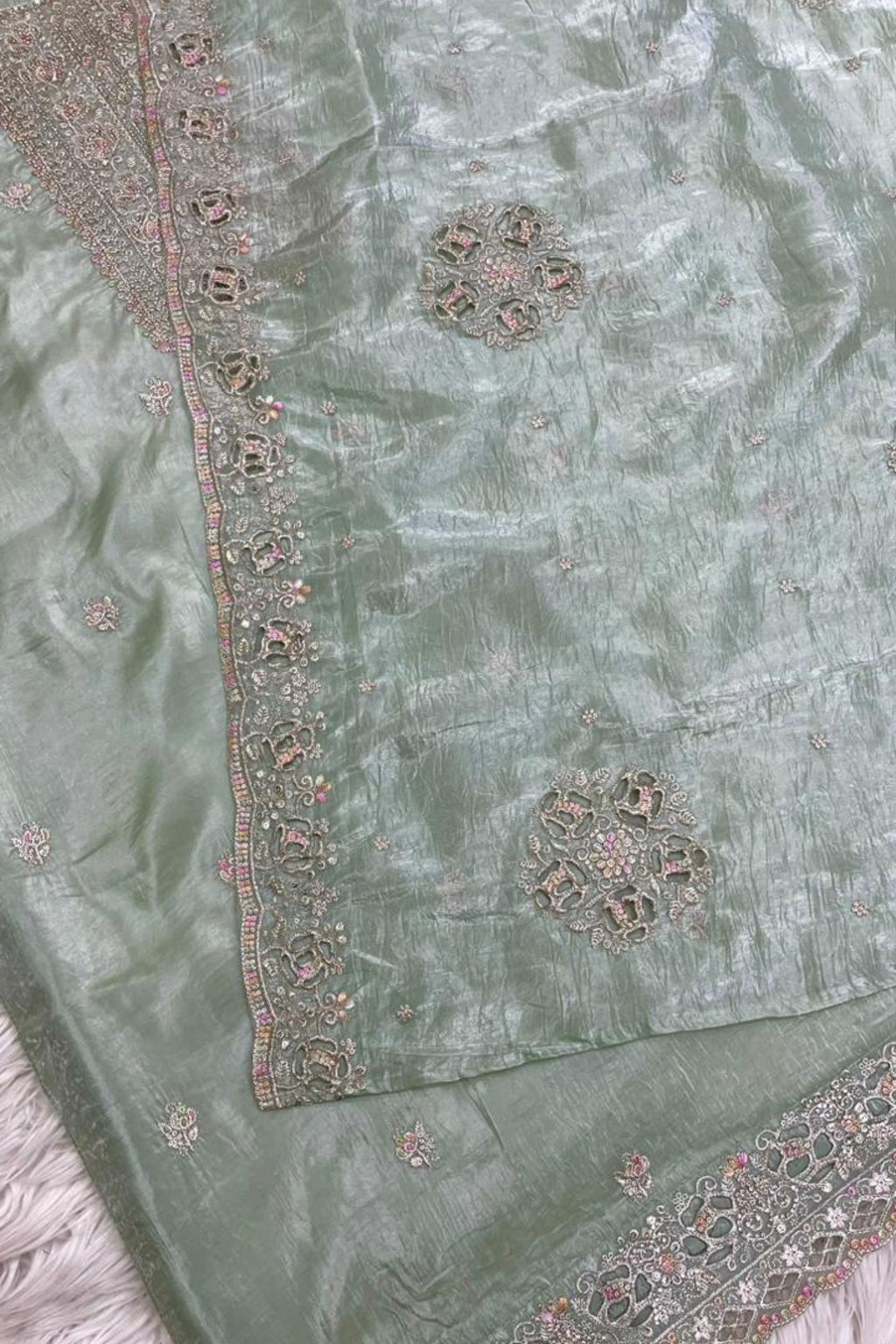 Delicate Embroidery Essence | 2004