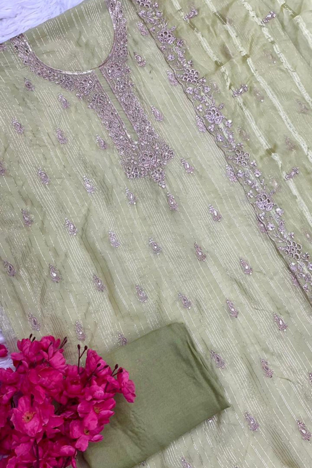 Classic Embroidered perfection | 202