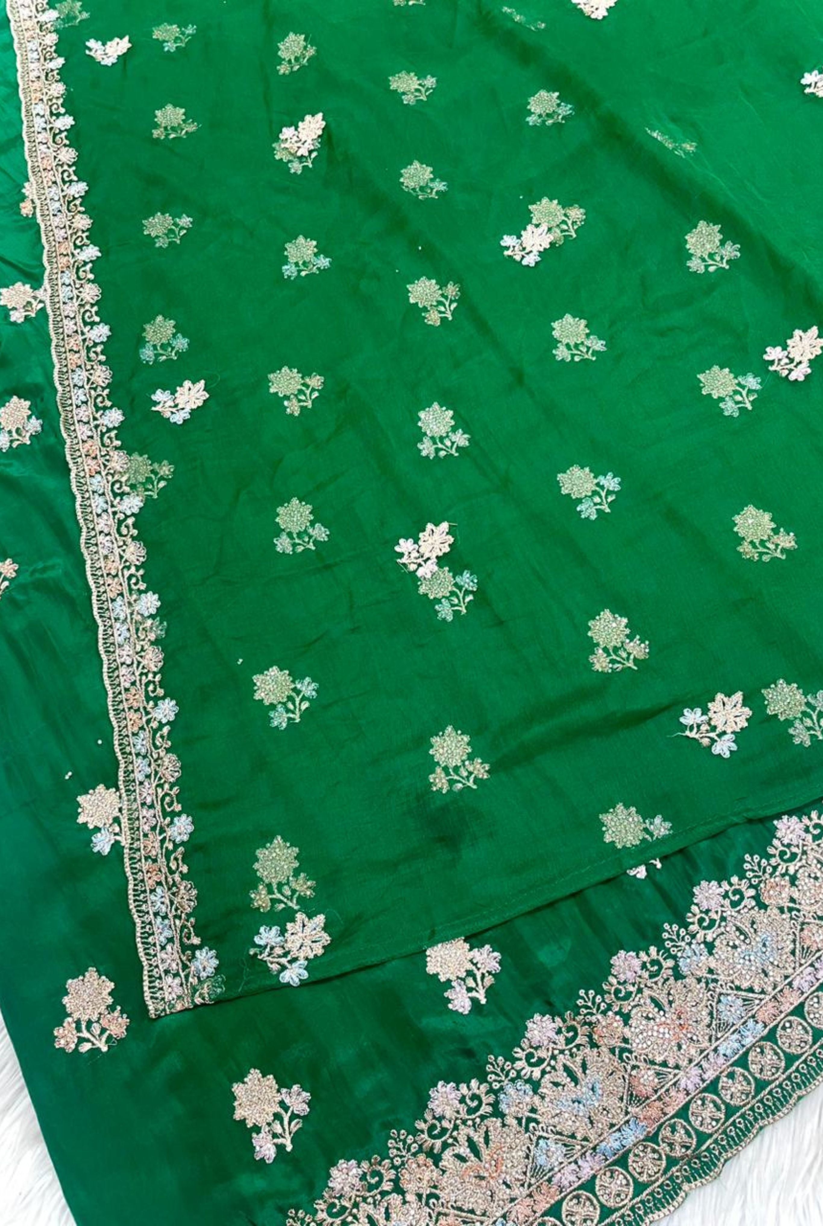 Delicate Hand-Work Set