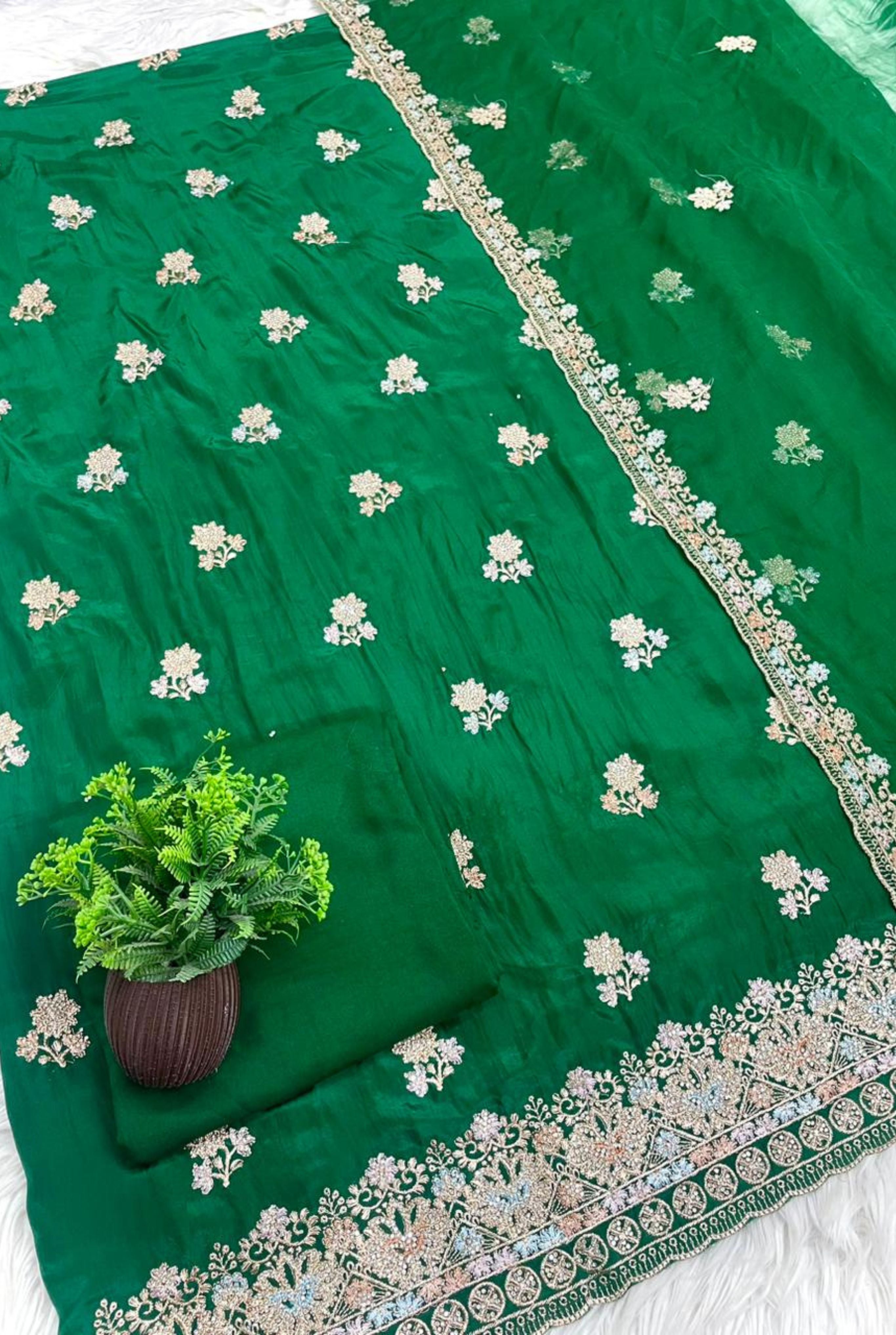 Delicate Hand-Work Set