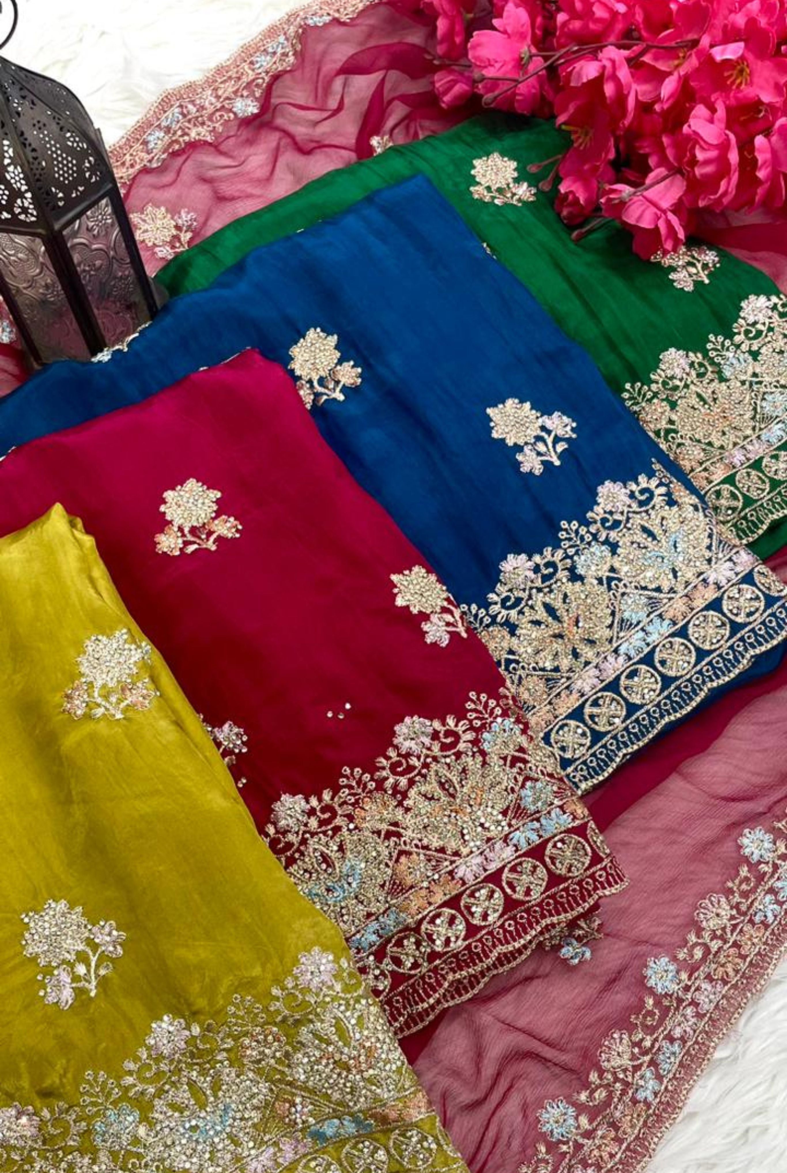 Delicate Hand-Work Set