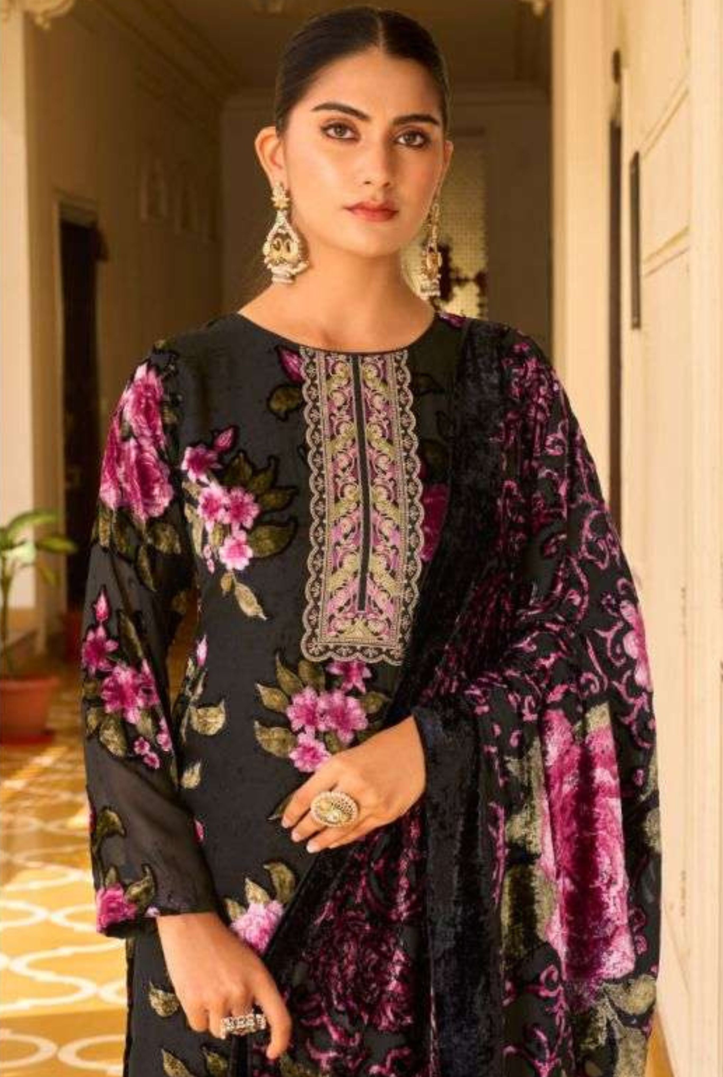 Velvet Designer Set | 303