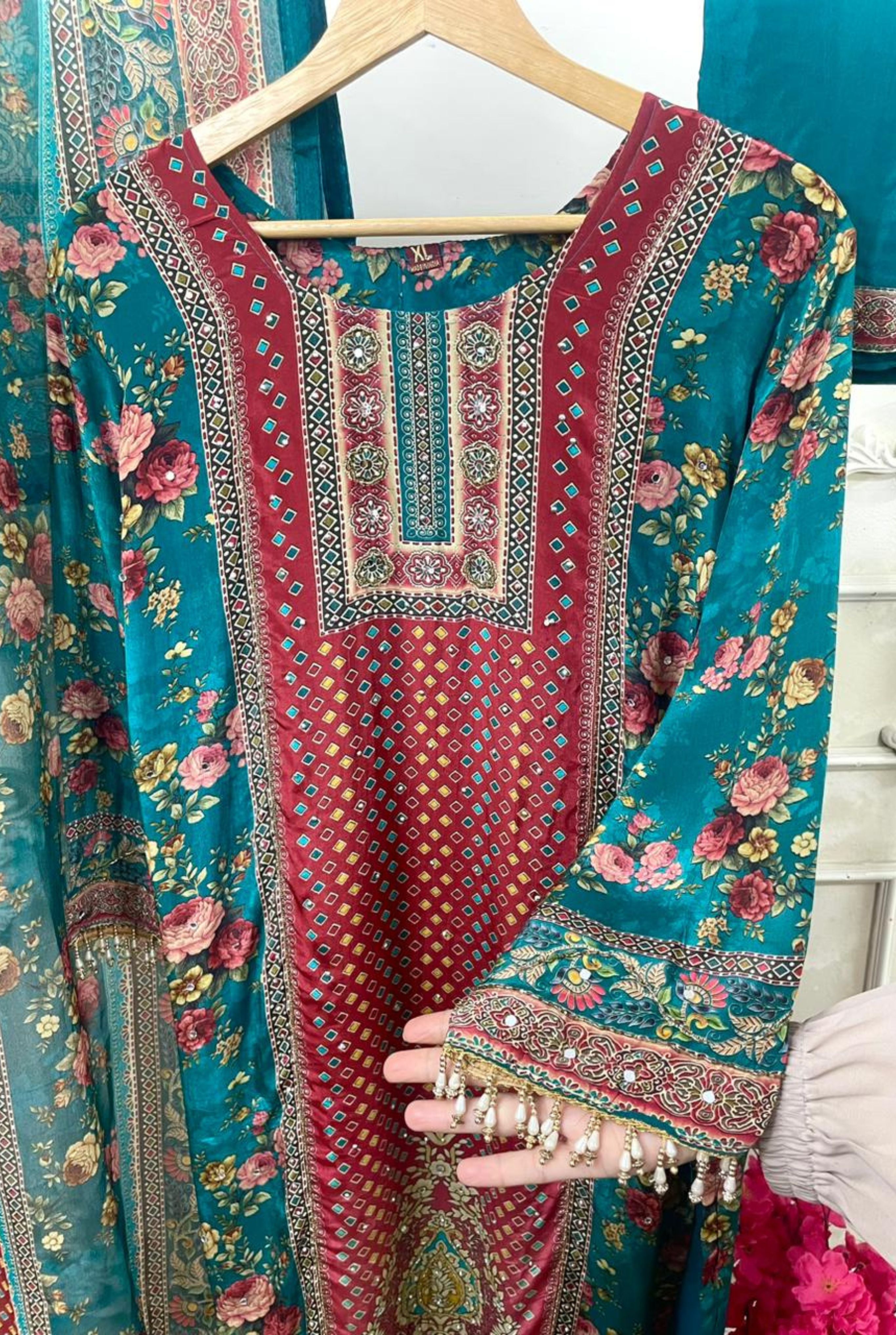 Premium Handwork crepe set | 1703