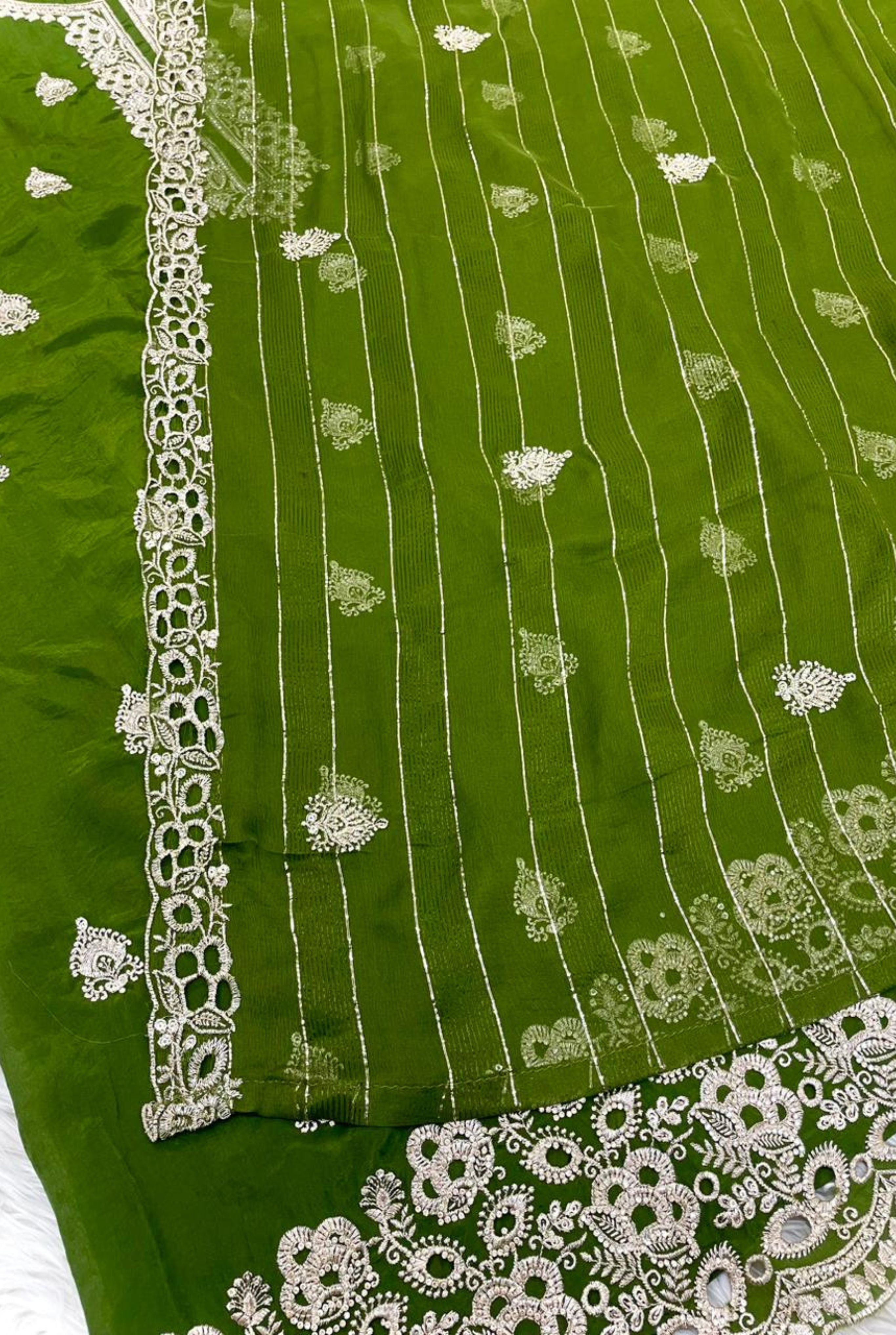 Classic Royal Ensemble