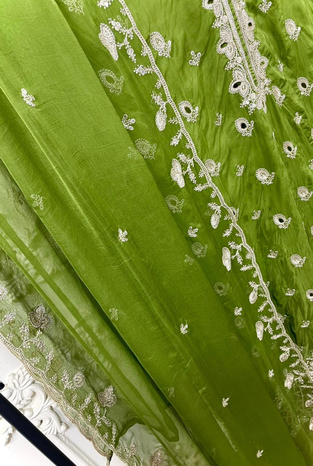 Regal Motif Silk Perfection | 2004