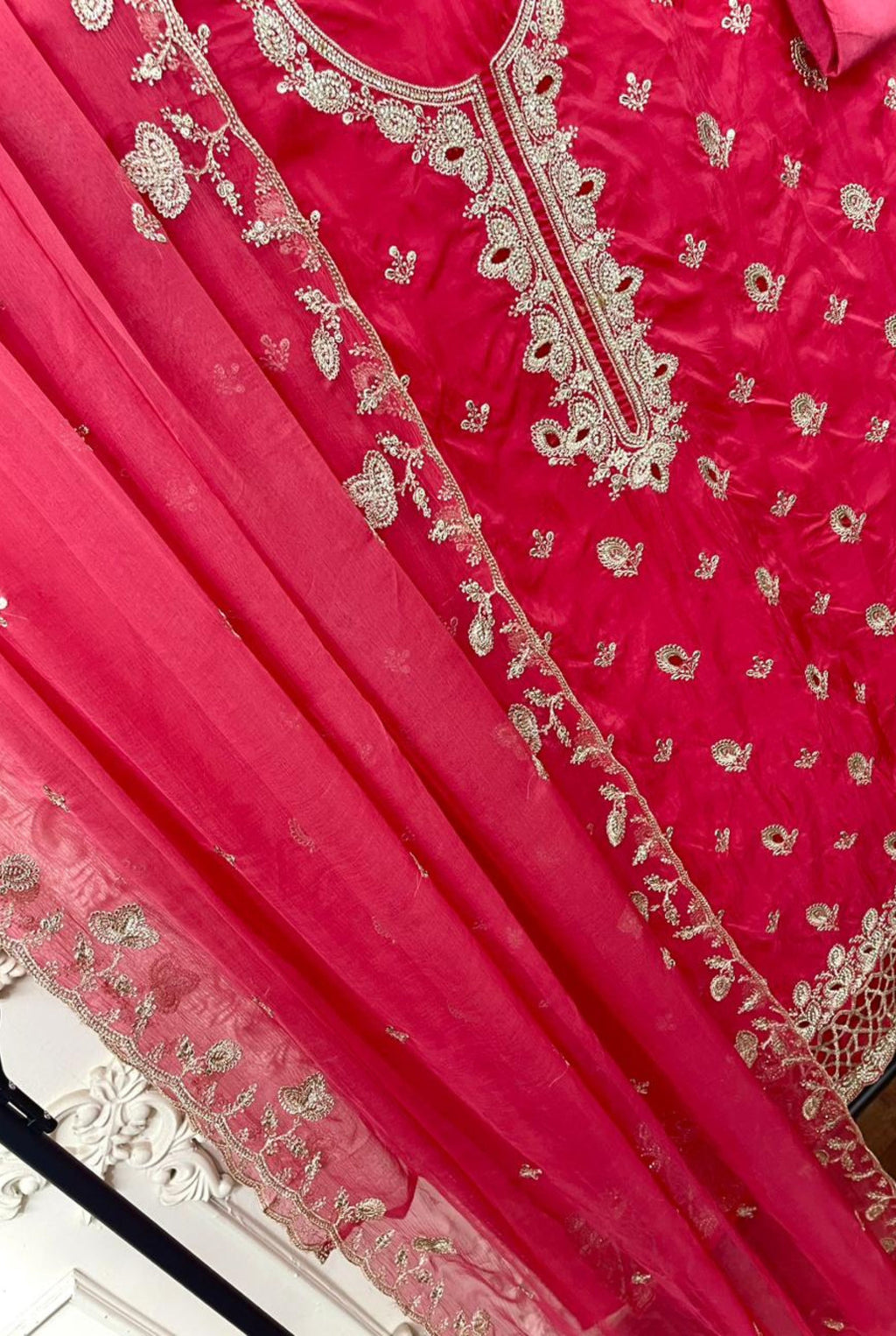 Regal Motif Silk Perfection | 2001