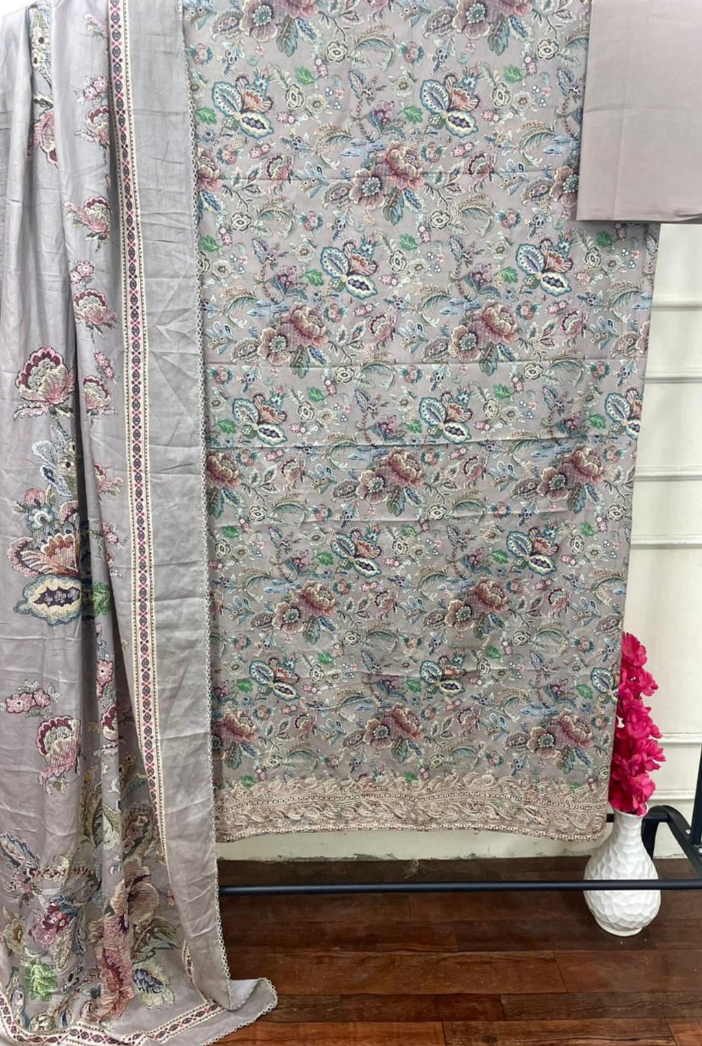 Refined Floral Royalty Set | 102