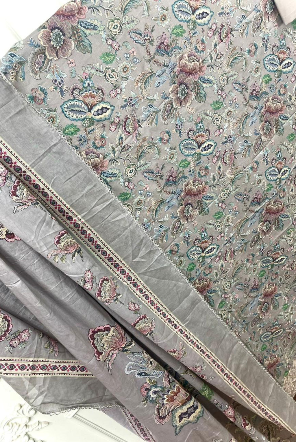 Refined Floral Royalty Set | 102