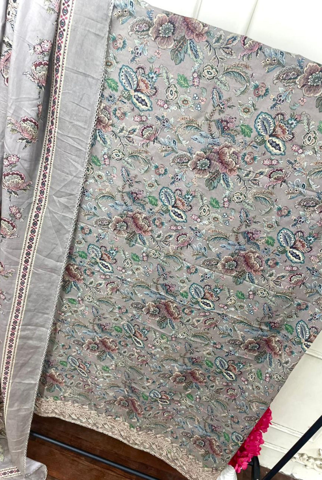 Refined Floral Royalty Set | 102