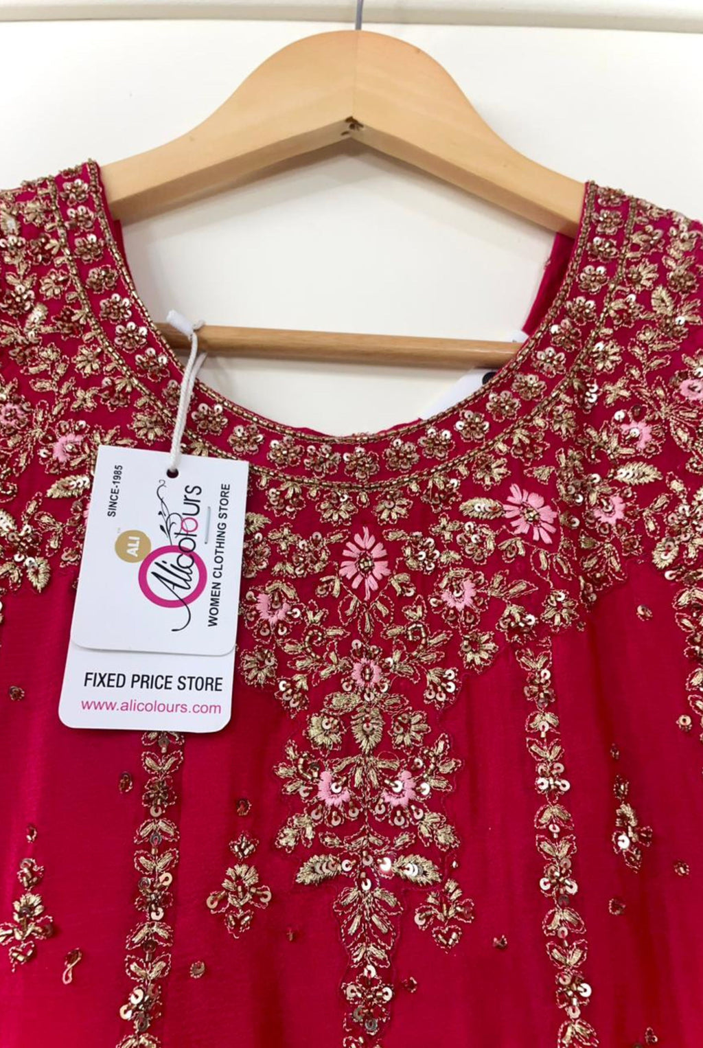 Traditional Luxury Embroidery | 6601