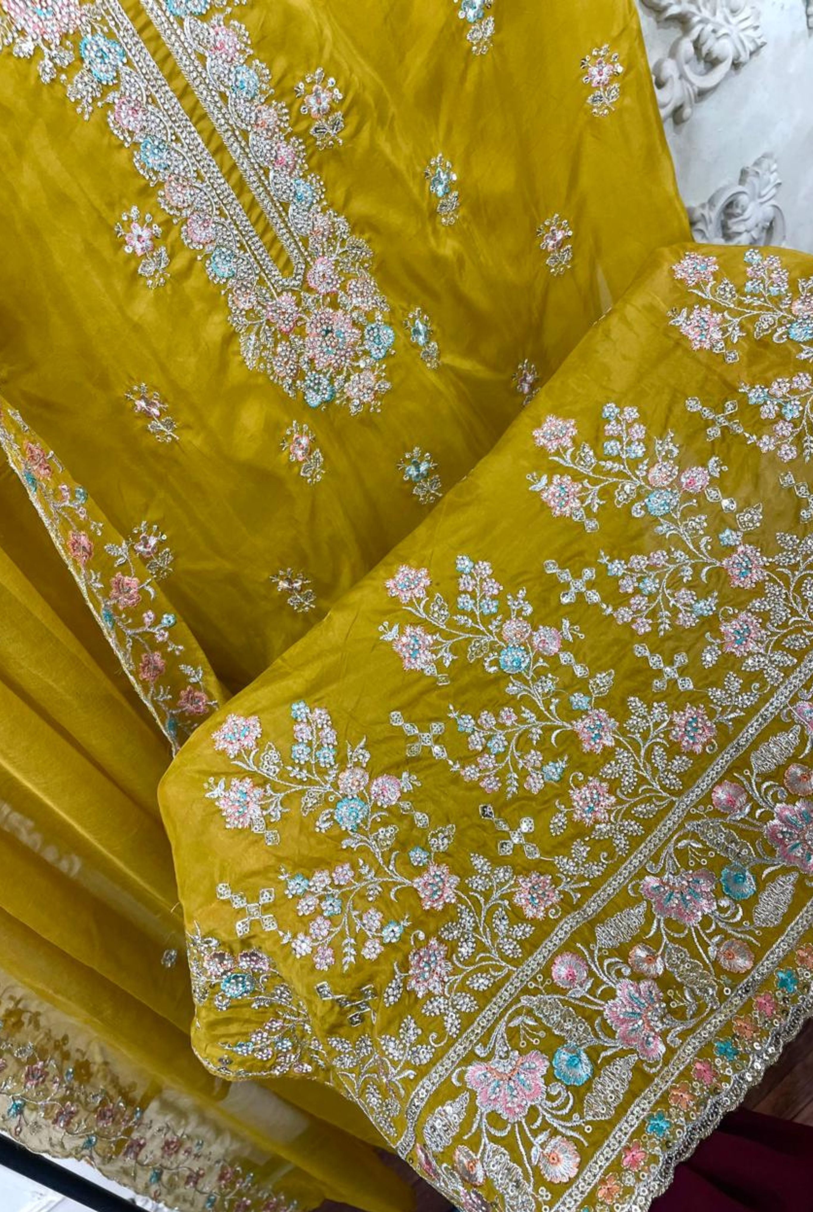 Traditional Charm Embroidered Set | 03