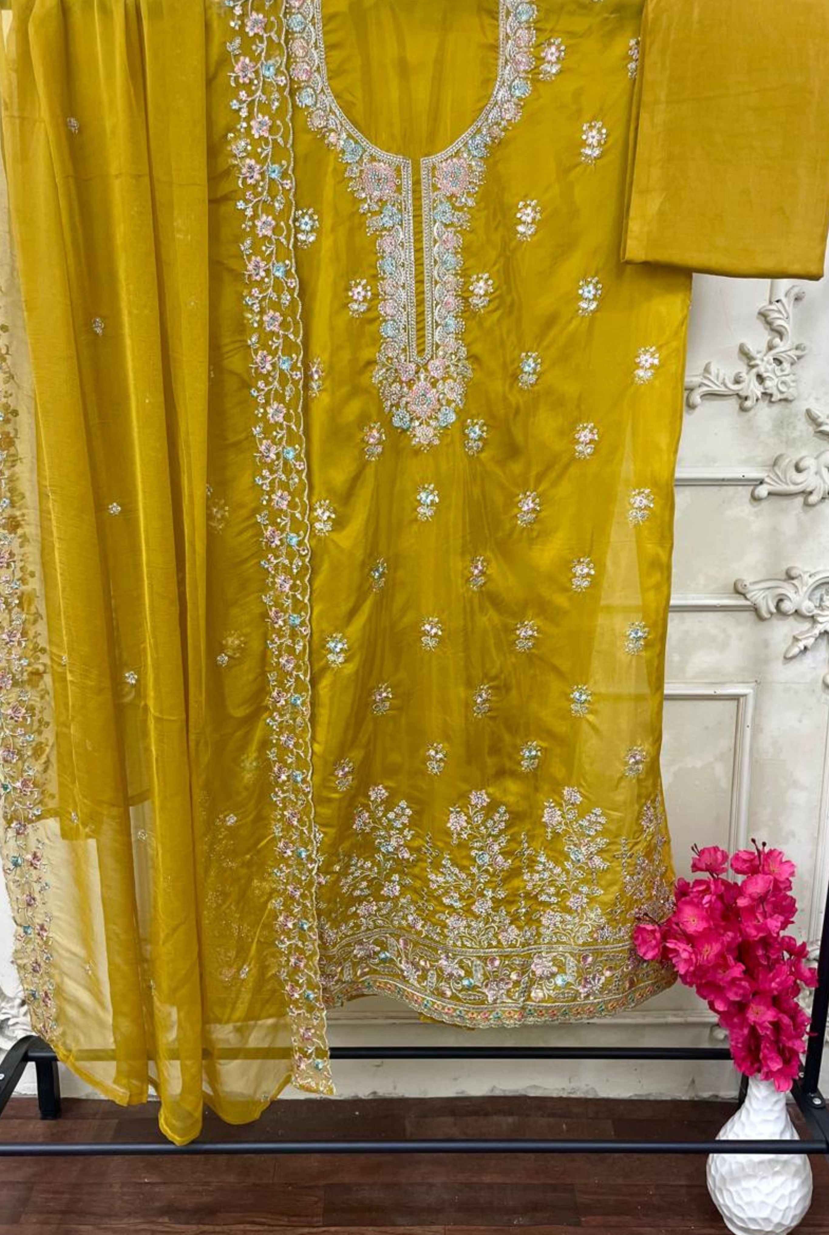 Traditional Charm Embroidered Set | 03