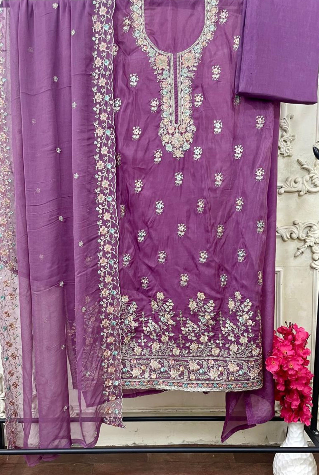 Traditional Charm Embroidered Set | 01